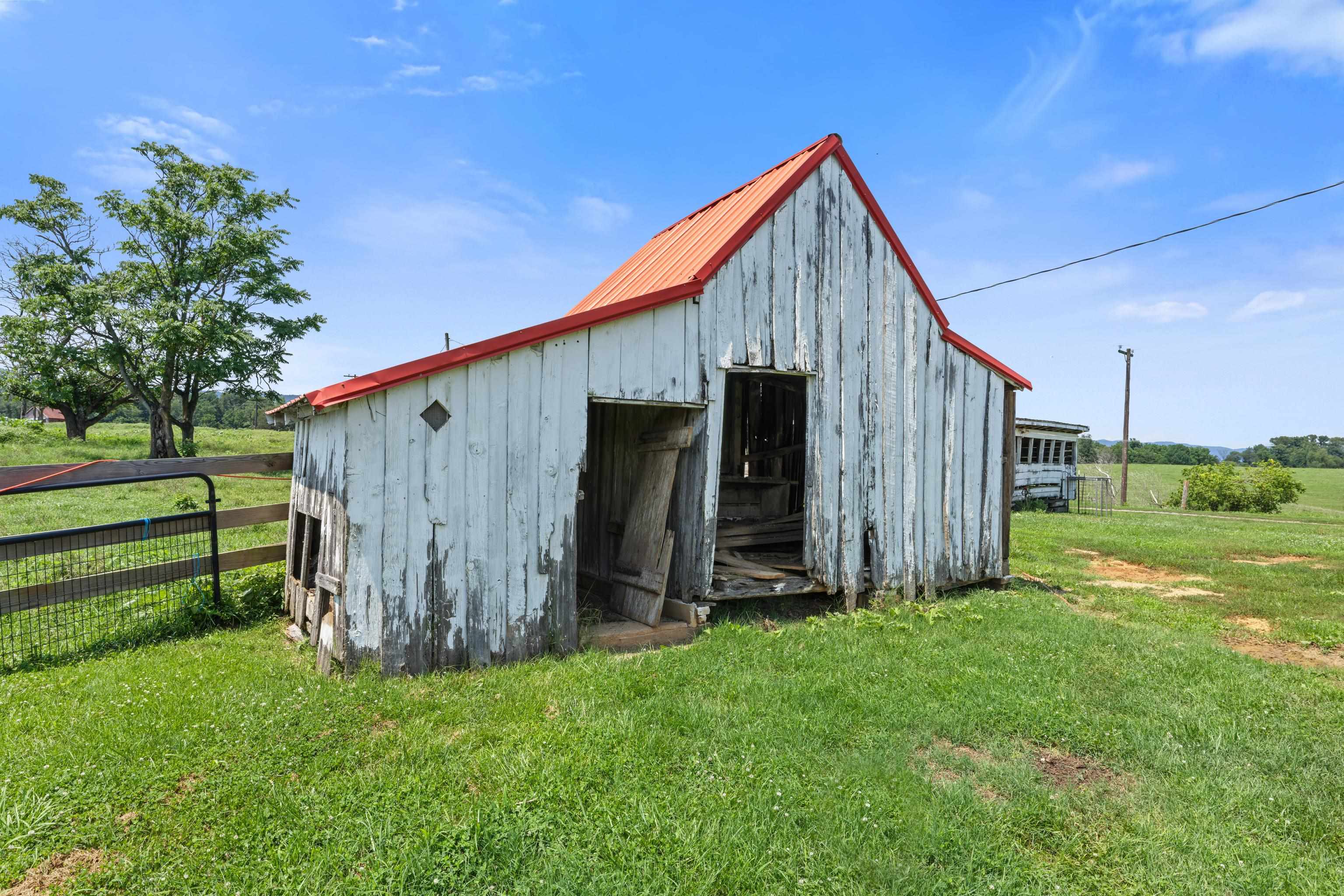 4381 US HWY 340, LURAY, Virginia 22835, 5 Bedrooms Bedrooms, ,2 BathroomsBathrooms,Residential,4381 US HWY 340,680475 MLS # 680475 4381 US HWY 340, LURAY, Virginia 22835, 5 Bedrooms Bedrooms, ,2 BathroomsBathrooms,Residential,4381 US HWY 340,680475 MLS # 680475