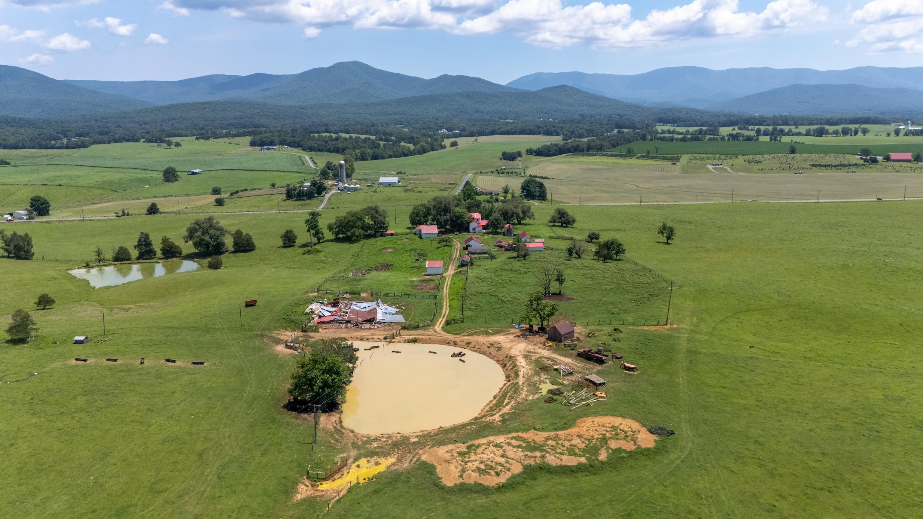 4381 US HWY 340, LURAY, Virginia 22835, 5 Bedrooms Bedrooms, ,2 BathroomsBathrooms,Residential,4381 US HWY 340,680475 MLS # 680475 4381 US HWY 340, LURAY, Virginia 22835, 5 Bedrooms Bedrooms, ,2 BathroomsBathrooms,Residential,4381 US HWY 340,680475 MLS # 680475