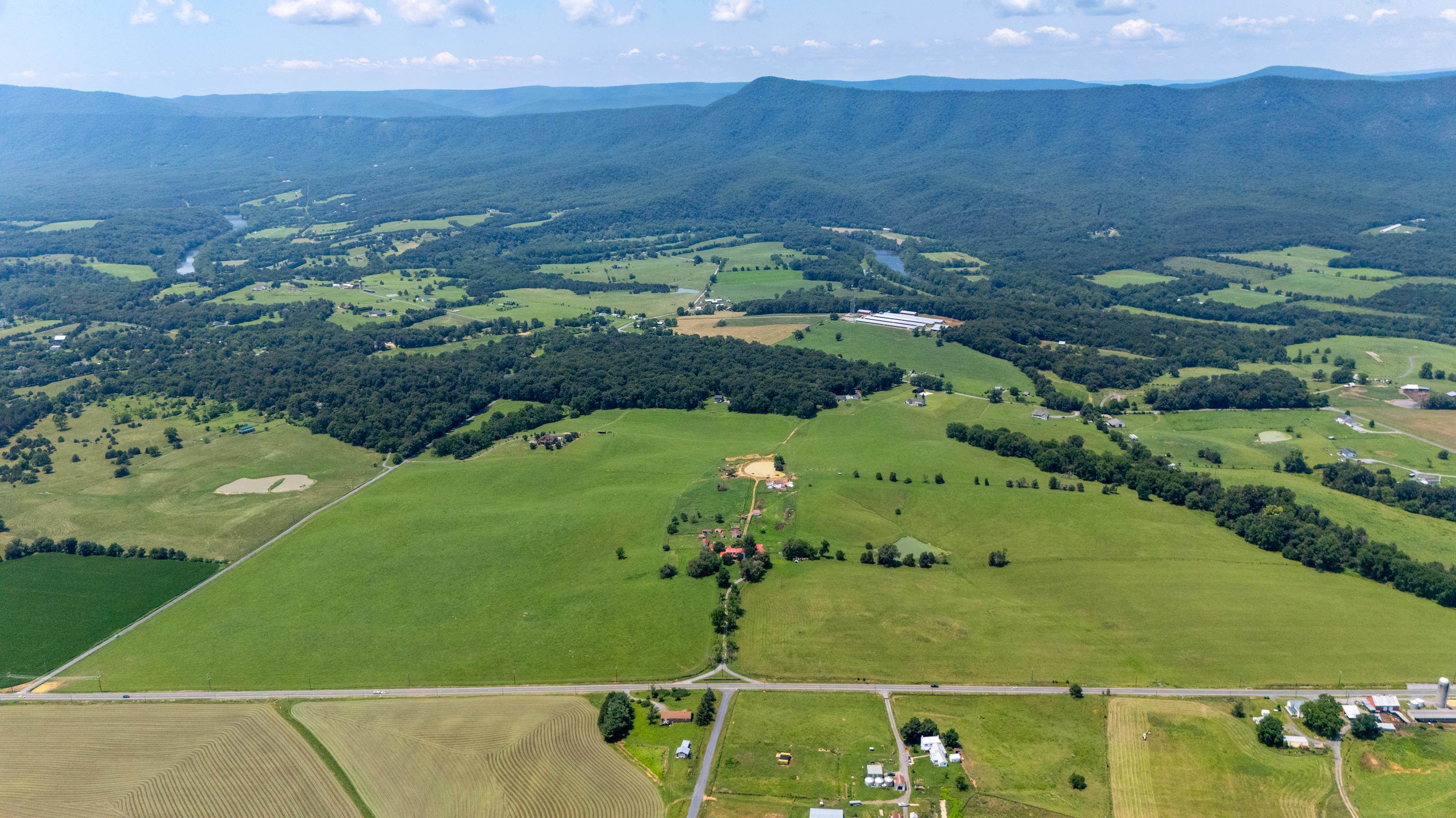 4381 US HWY 340, LURAY, Virginia 22835, 5 Bedrooms Bedrooms, ,2 BathroomsBathrooms,Residential,4381 US HWY 340,680475 MLS # 680475 4381 US HWY 340, LURAY, Virginia 22835, 5 Bedrooms Bedrooms, ,2 BathroomsBathrooms,Residential,4381 US HWY 340,680475 MLS # 680475