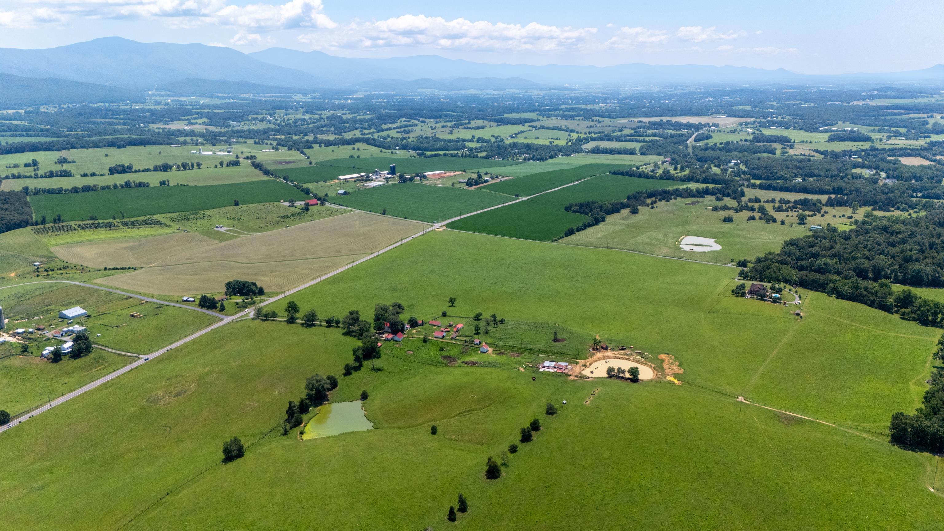 4381 US HWY 340, LURAY, Virginia 22835, 5 Bedrooms Bedrooms, ,2 BathroomsBathrooms,Residential,4381 US HWY 340,680475 MLS # 680475 4381 US HWY 340, LURAY, Virginia 22835, 5 Bedrooms Bedrooms, ,2 BathroomsBathrooms,Residential,4381 US HWY 340,680475 MLS # 680475