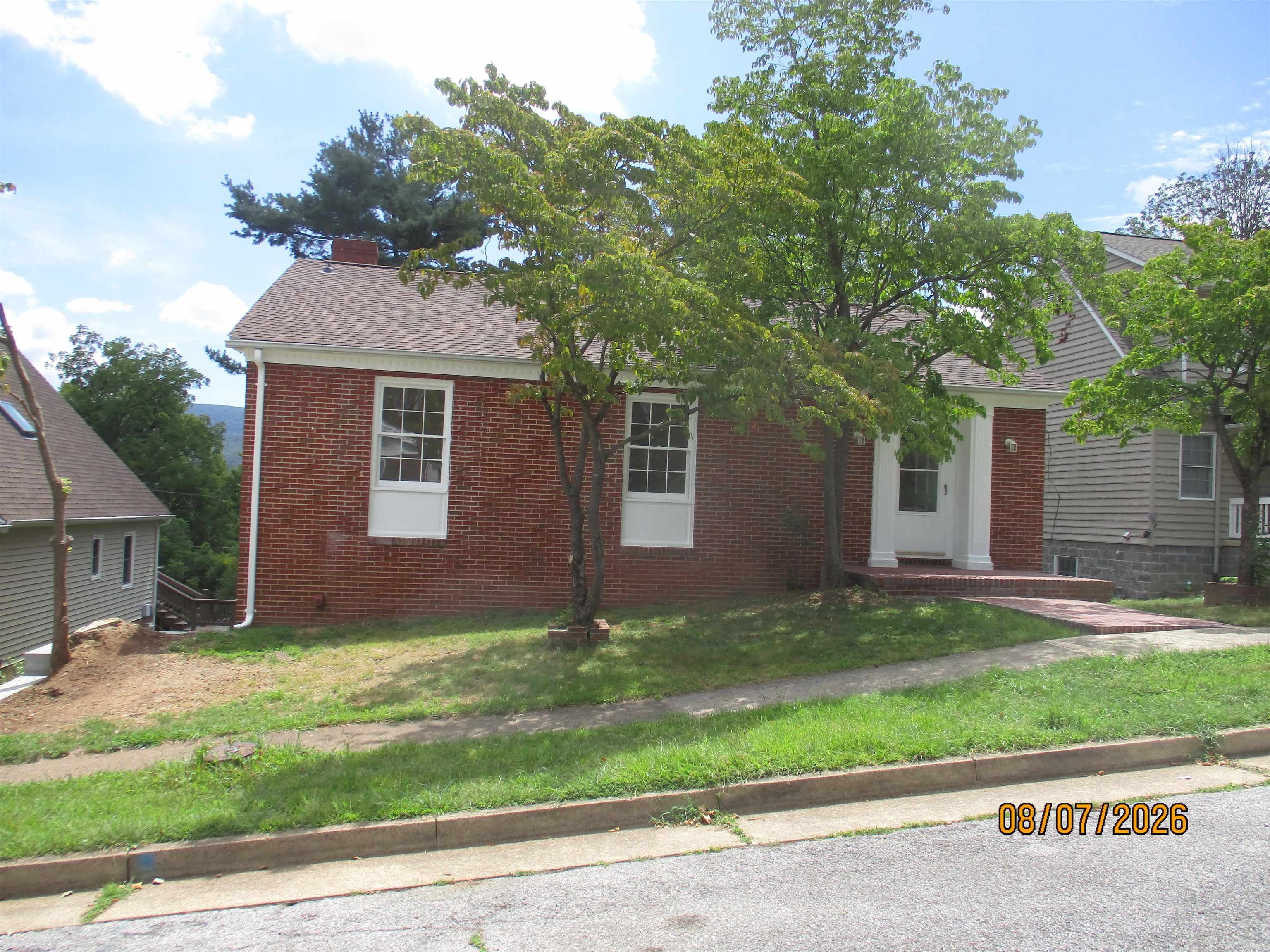 364 WALNUT AVE, WAYNESBORO, Virginia 22980, 2 Bedrooms Bedrooms, ,2 BathroomsBathrooms,Residential,Tree Street hidden GEM,364 WALNUT AVE,680477 MLS # 680477 364 WALNUT AVE, WAYNESBORO, Virginia 22980, 2 Bedrooms Bedrooms, ,2 BathroomsBathrooms,Residential,Tree Street hidden GEM,364 WALNUT AVE,680477 MLS # 680477
