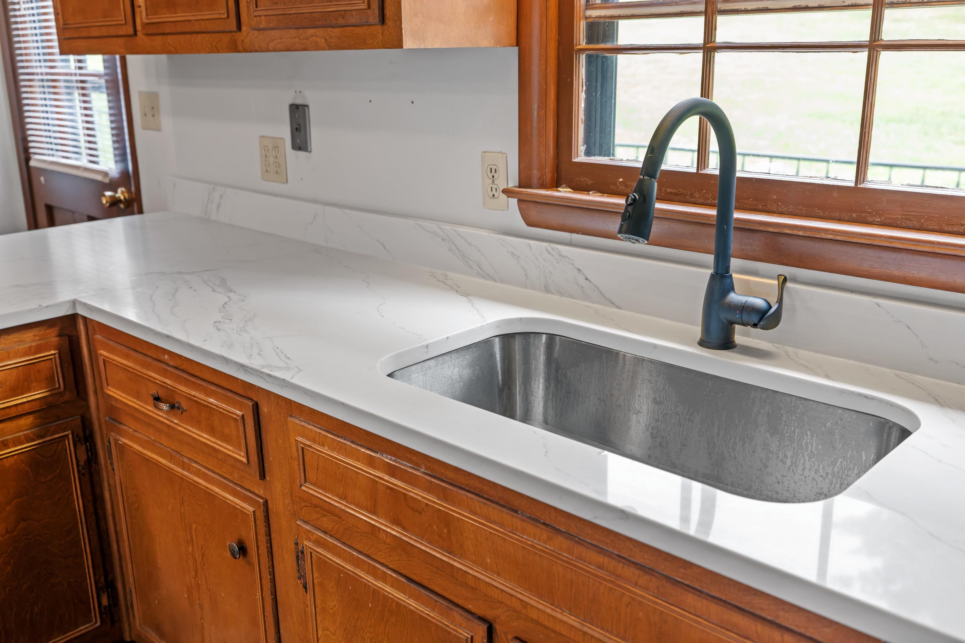 365 BERRY FARM RD, STAUNTON, Virginia 24401, 3 Bedrooms Bedrooms, ,1 BathroomBathrooms,Residential,365 BERRY FARM RD,680499 MLS # 680499 365 BERRY FARM RD, STAUNTON, Virginia 24401, 3 Bedrooms Bedrooms, ,1 BathroomBathrooms,Residential,365 BERRY FARM RD,680499 MLS # 680499