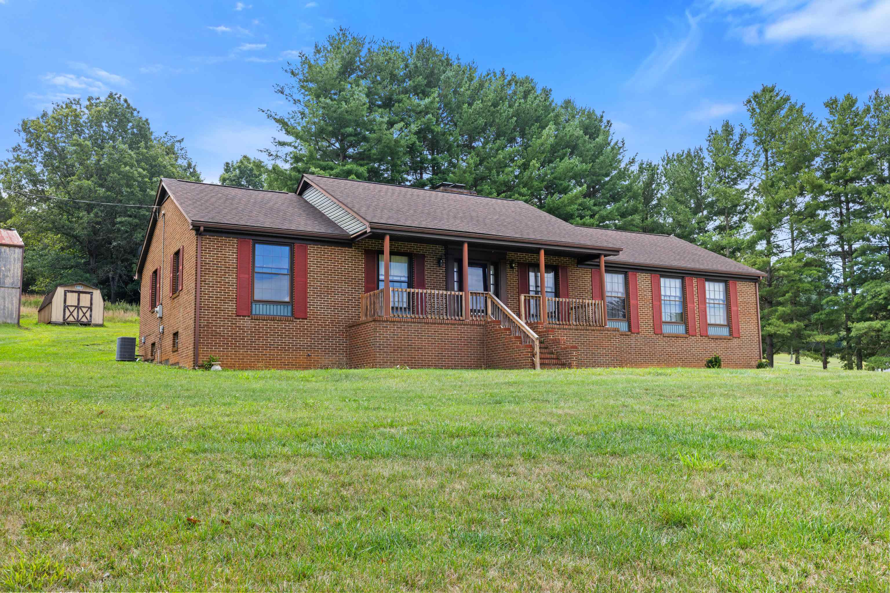 365 BERRY FARM RD, STAUNTON, Virginia 24401, 3 Bedrooms Bedrooms, ,1 BathroomBathrooms,Residential,365 BERRY FARM RD,680499 MLS # 680499 365 BERRY FARM RD, STAUNTON, Virginia 24401, 3 Bedrooms Bedrooms, ,1 BathroomBathrooms,Residential,365 BERRY FARM RD,680499 MLS # 680499
