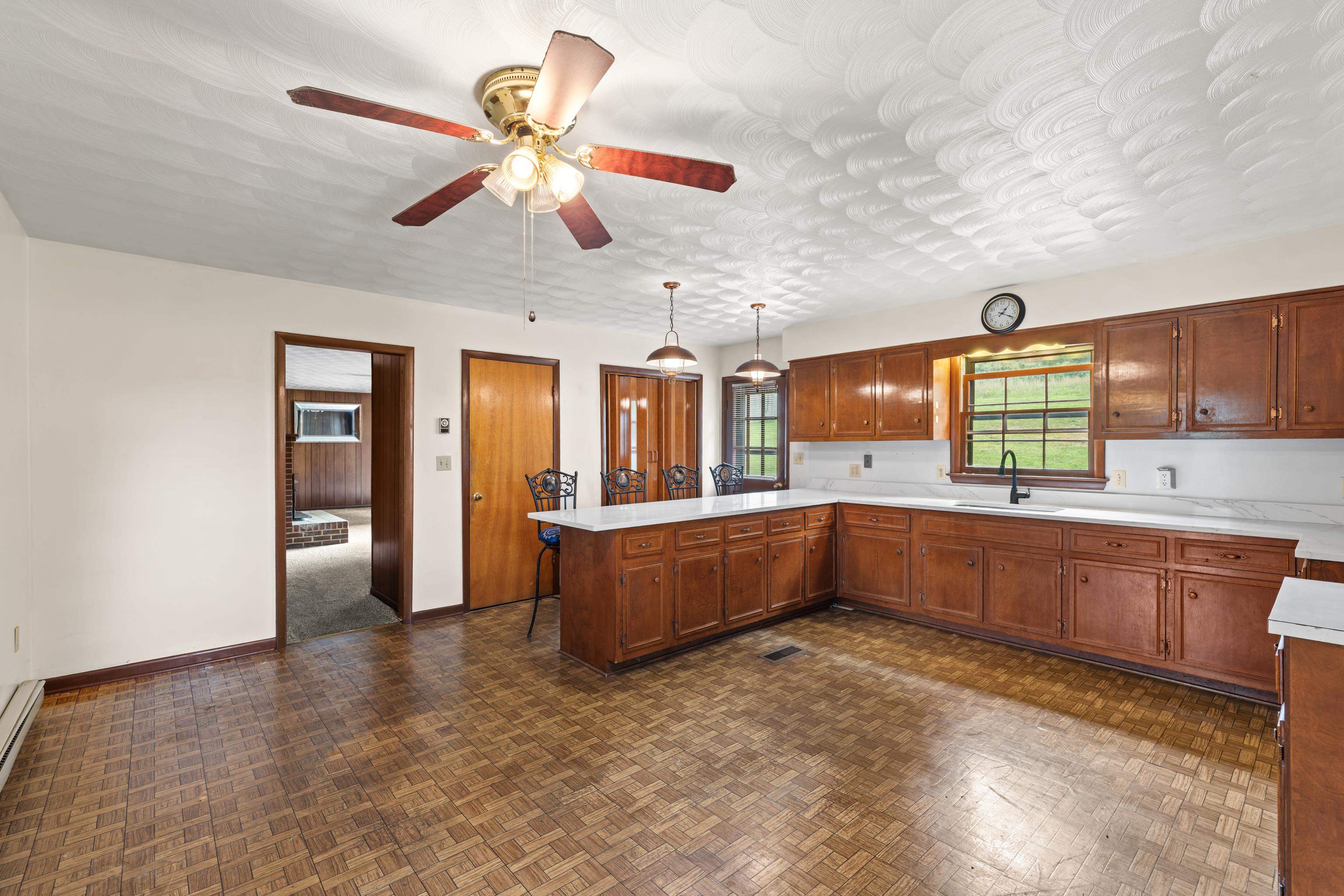 365 BERRY FARM RD, STAUNTON, Virginia 24401, 3 Bedrooms Bedrooms, ,1 BathroomBathrooms,Residential,365 BERRY FARM RD,680499 MLS # 680499 365 BERRY FARM RD, STAUNTON, Virginia 24401, 3 Bedrooms Bedrooms, ,1 BathroomBathrooms,Residential,365 BERRY FARM RD,680499 MLS # 680499