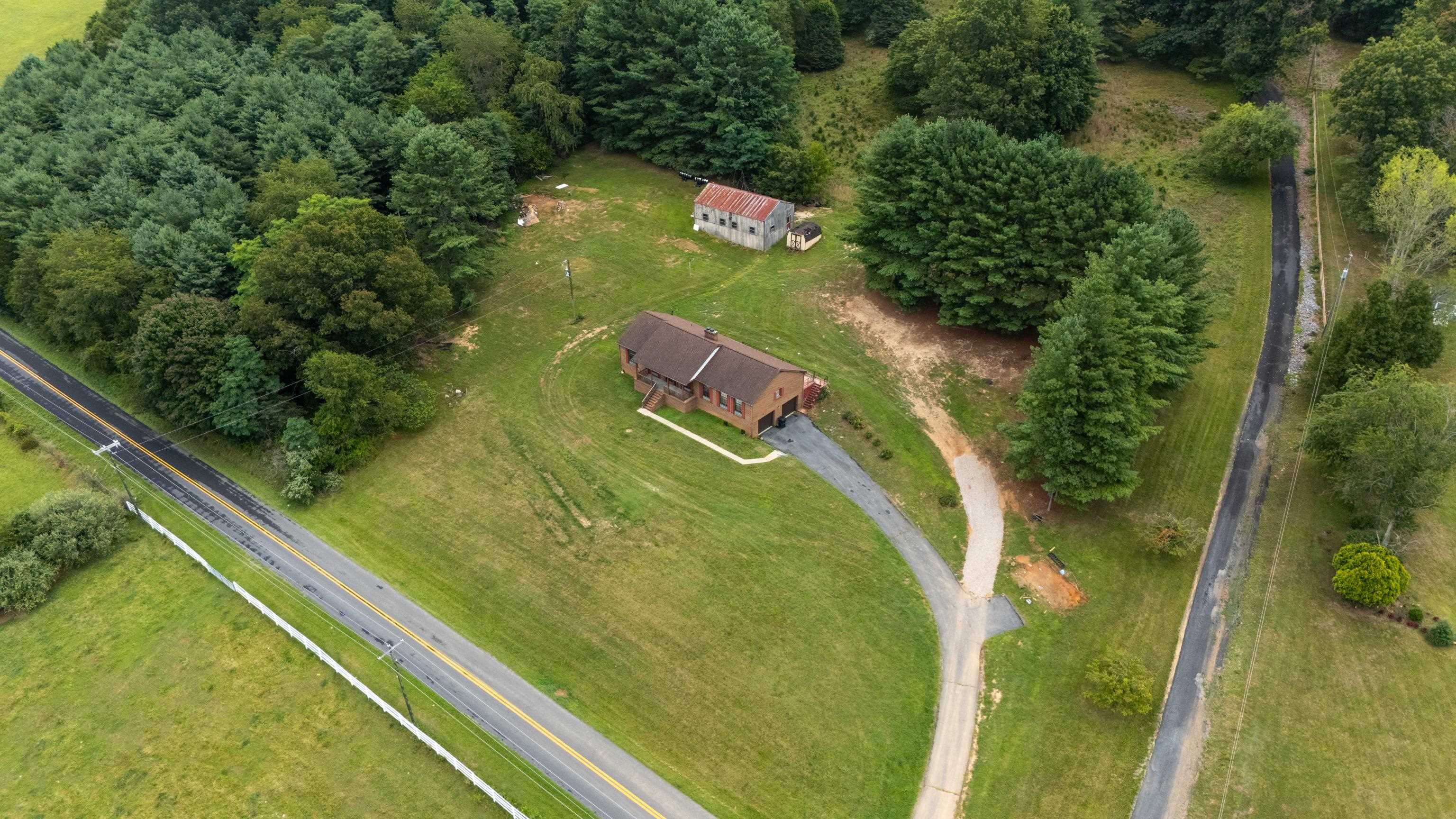 365 BERRY FARM RD, STAUNTON, Virginia 24401, 3 Bedrooms Bedrooms, ,1 BathroomBathrooms,Residential,365 BERRY FARM RD,680499 MLS # 680499 365 BERRY FARM RD, STAUNTON, Virginia 24401, 3 Bedrooms Bedrooms, ,1 BathroomBathrooms,Residential,365 BERRY FARM RD,680499 MLS # 680499