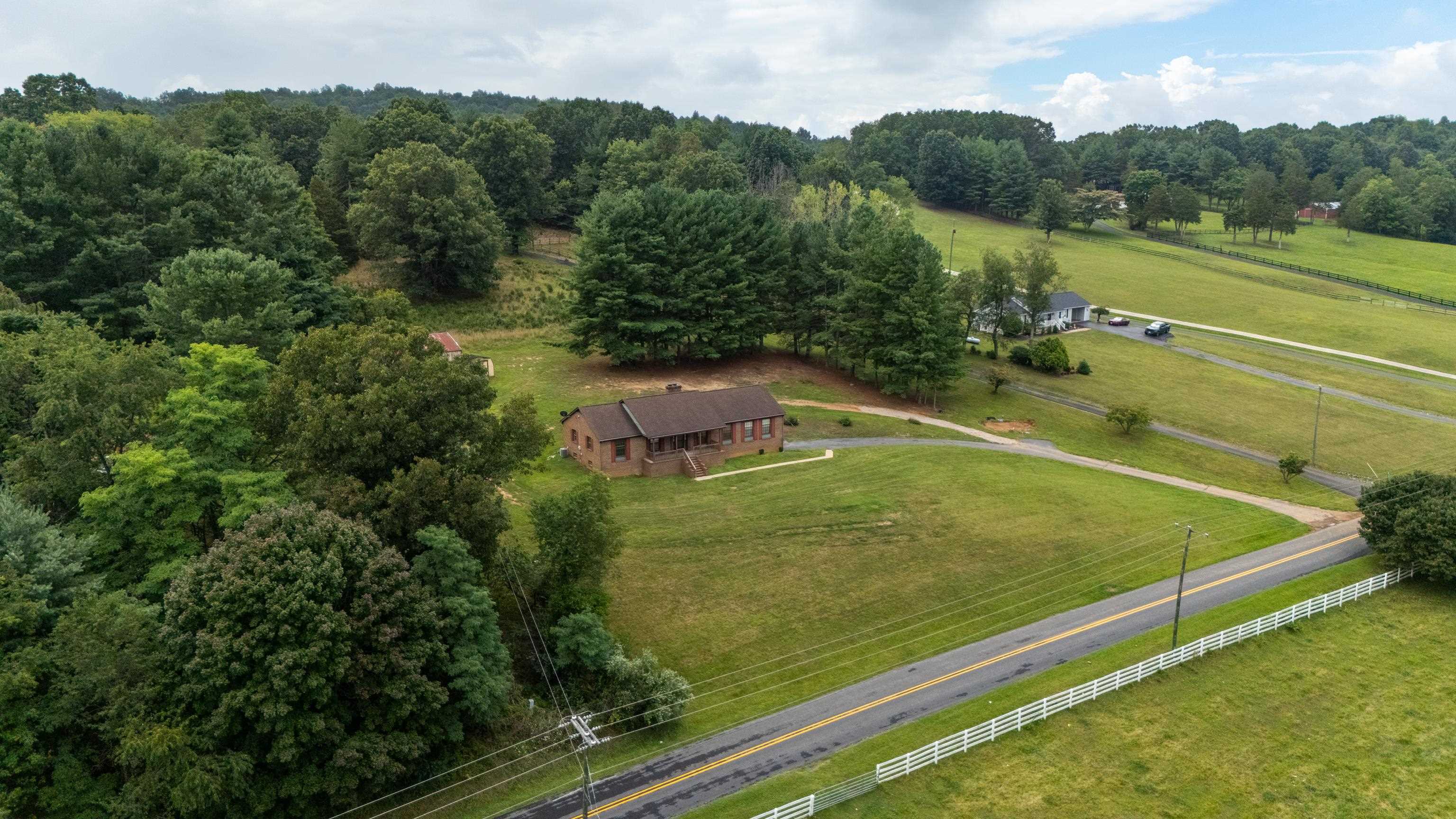 365 BERRY FARM RD, STAUNTON, Virginia 24401, 3 Bedrooms Bedrooms, ,1 BathroomBathrooms,Residential,365 BERRY FARM RD,680499 MLS # 680499 365 BERRY FARM RD, STAUNTON, Virginia 24401, 3 Bedrooms Bedrooms, ,1 BathroomBathrooms,Residential,365 BERRY FARM RD,680499 MLS # 680499