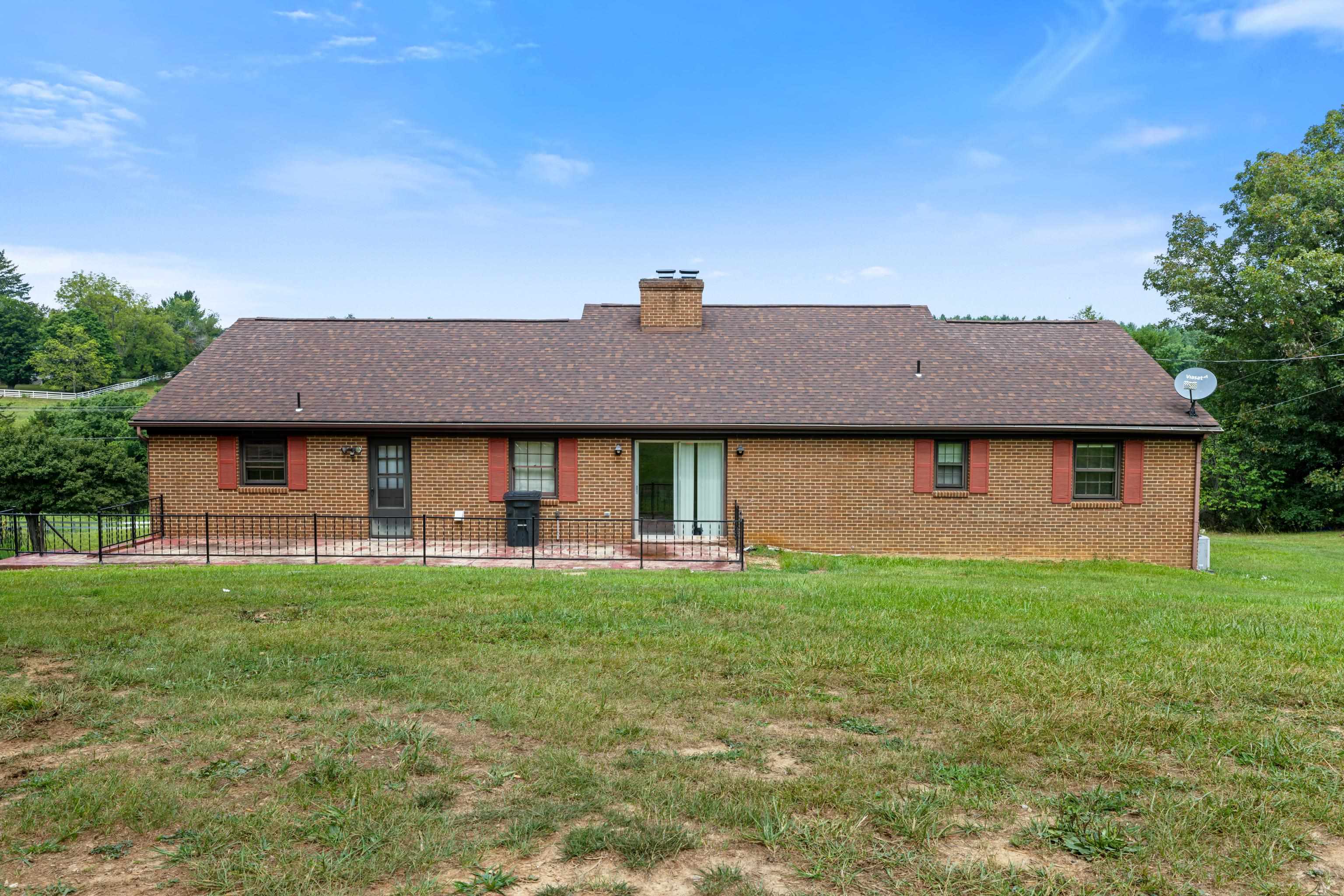 365 BERRY FARM RD, STAUNTON, Virginia 24401, 3 Bedrooms Bedrooms, ,1 BathroomBathrooms,Residential,365 BERRY FARM RD,680499 MLS # 680499 365 BERRY FARM RD, STAUNTON, Virginia 24401, 3 Bedrooms Bedrooms, ,1 BathroomBathrooms,Residential,365 BERRY FARM RD,680499 MLS # 680499