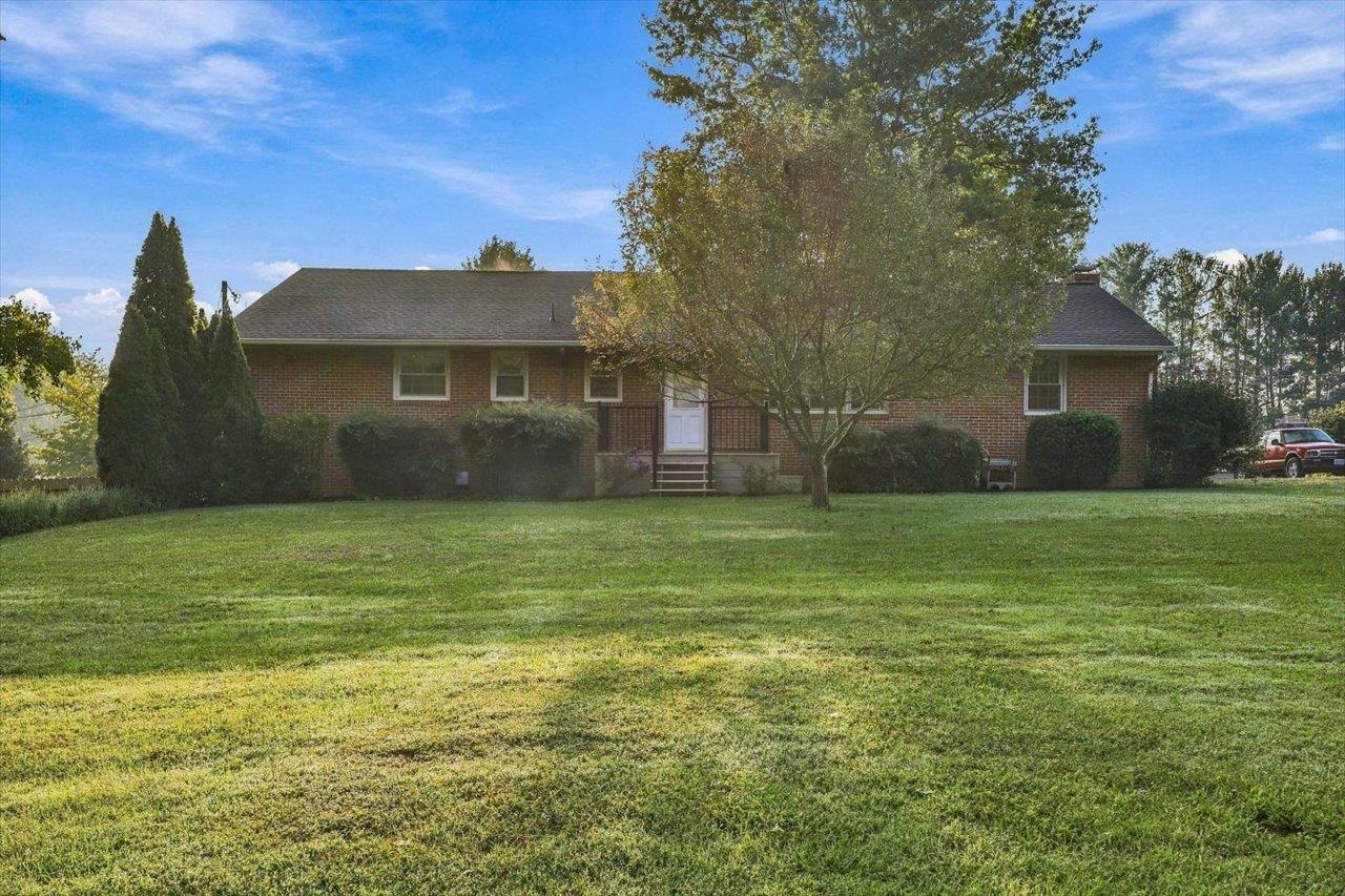 1411 SUNSET LN, WAYNESBORO, Virginia 22980, 4 Bedrooms Bedrooms, ,2 BathroomsBathrooms,Residential,1411 SUNSET LN,680504 MLS # 680504