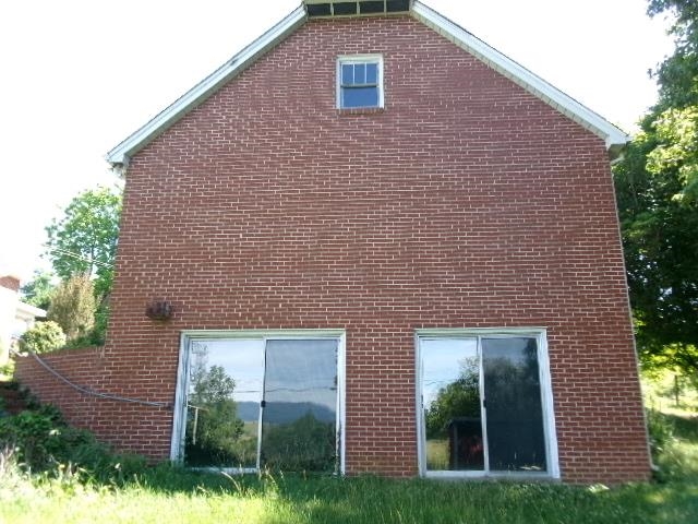 1604 PARKERSBURG TPKE, SWOOPE, Virginia 24479, 2 Bedrooms Bedrooms, ,1 BathroomBathrooms,Residential,1604 PARKERSBURG TPKE,679057 MLS # 679057