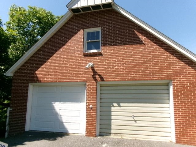 1604 PARKERSBURG TPKE, SWOOPE, Virginia 24479, 2 Bedrooms Bedrooms, ,1 BathroomBathrooms,Residential,1604 PARKERSBURG TPKE,679057 MLS # 679057
