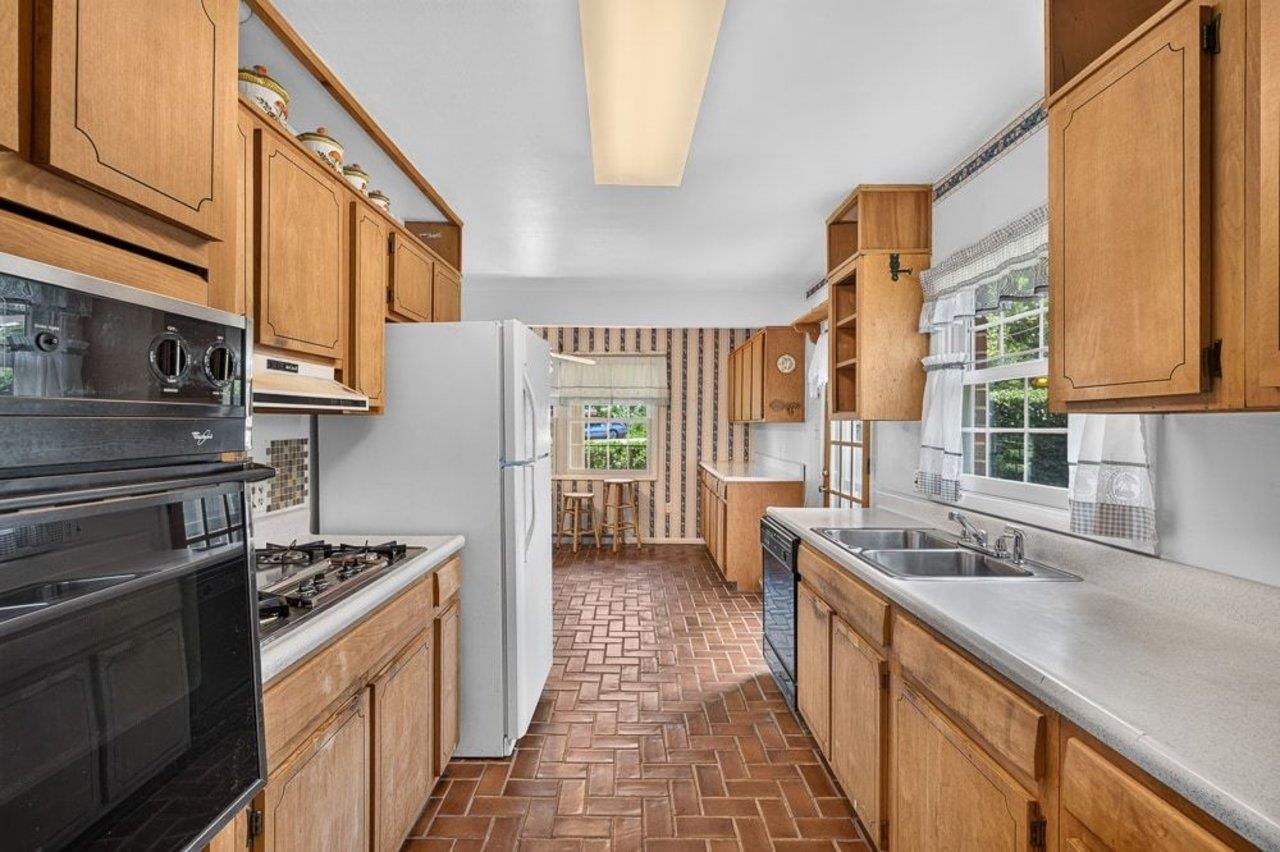 1395 PLEASANT VIEW ST, STAUNTON, Virginia 24401, 3 Bedrooms Bedrooms, ,3 BathroomsBathrooms,Residential,1395 PLEASANT VIEW ST,680403 MLS # 680403 1395 PLEASANT VIEW ST, STAUNTON, Virginia 24401, 3 Bedrooms Bedrooms, ,3 BathroomsBathrooms,Residential,1395 PLEASANT VIEW ST,680403 MLS # 680403