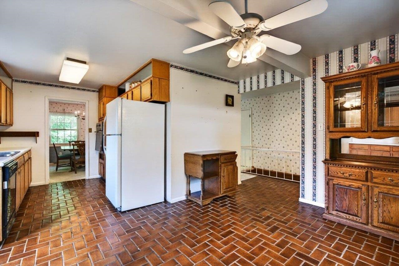 1395 PLEASANT VIEW ST, STAUNTON, Virginia 24401, 3 Bedrooms Bedrooms, ,3 BathroomsBathrooms,Residential,1395 PLEASANT VIEW ST,680403 MLS # 680403 1395 PLEASANT VIEW ST, STAUNTON, Virginia 24401, 3 Bedrooms Bedrooms, ,3 BathroomsBathrooms,Residential,1395 PLEASANT VIEW ST,680403 MLS # 680403
