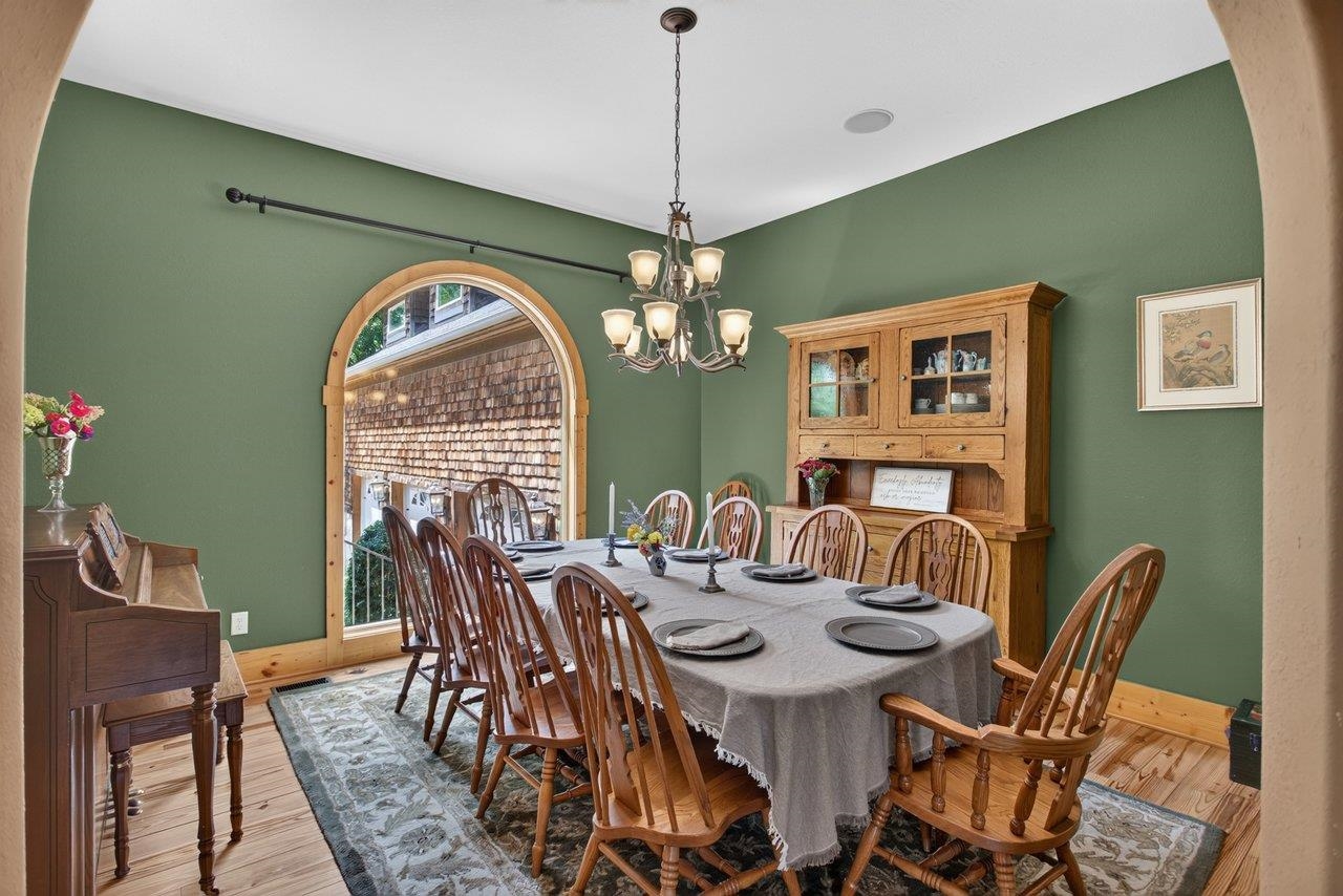 8313 ROCK HILL LN, LINVILLE, Virginia 22834, 6 Bedrooms Bedrooms, ,4 BathroomsBathrooms,Residential,Paradise of Green Hill,8313 ROCK HILL LN,680507 MLS # 680507 8313 ROCK HILL LN, LINVILLE, Virginia 22834, 6 Bedrooms Bedrooms, ,4 BathroomsBathrooms,Residential,Paradise of Green Hill,8313 ROCK HILL LN,680507 MLS # 680507