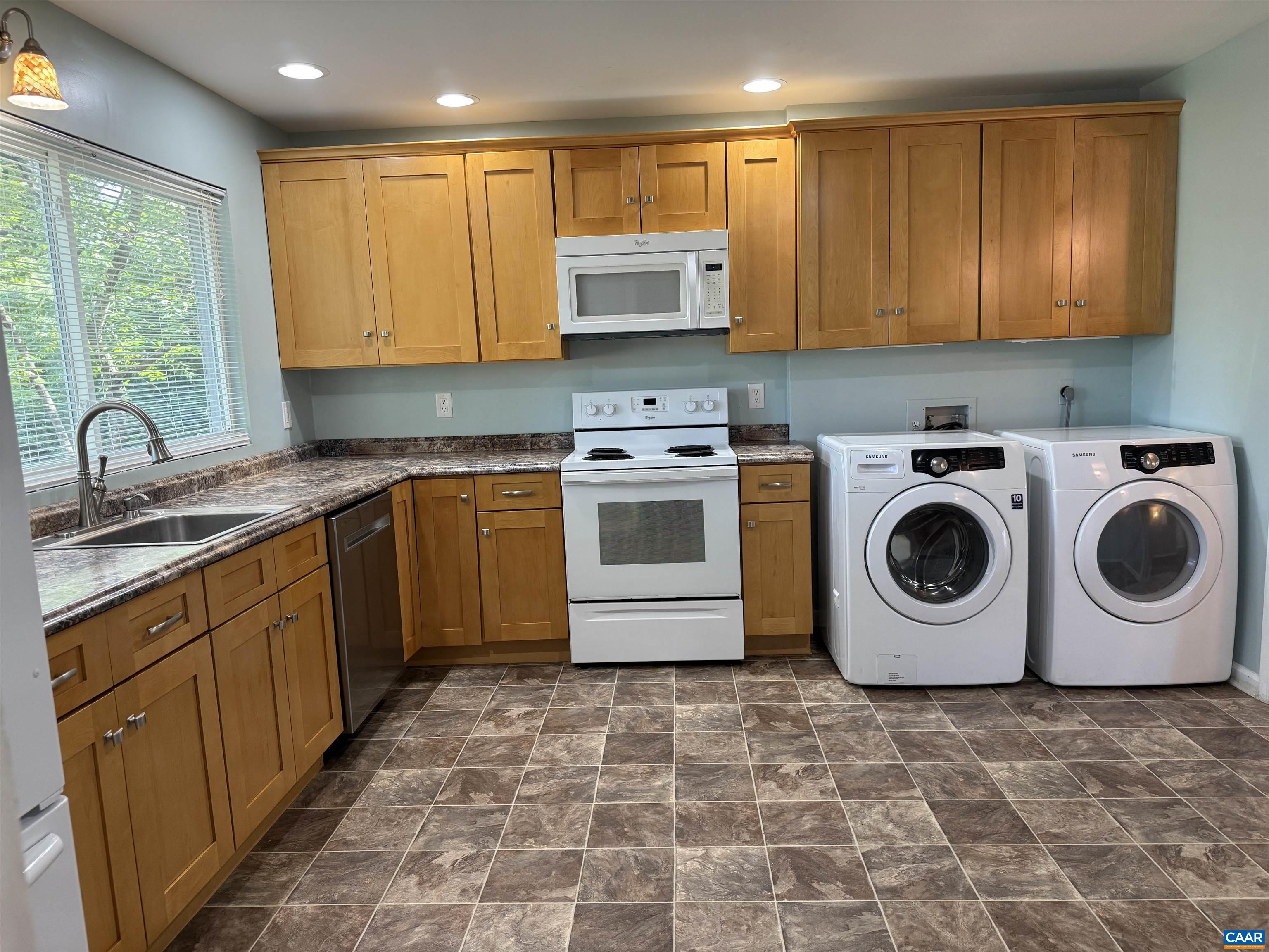 56 WOODLAKE DR, CHARLOTTESVILLE, Virginia 22901, 3 Bedrooms Bedrooms, ,1 BathroomBathrooms,Residential,56 WOODLAKE DR,680509 MLS # 680509 56 WOODLAKE DR, CHARLOTTESVILLE, Virginia 22901, 3 Bedrooms Bedrooms, ,1 BathroomBathrooms,Residential,56 WOODLAKE DR,680509 MLS # 680509
