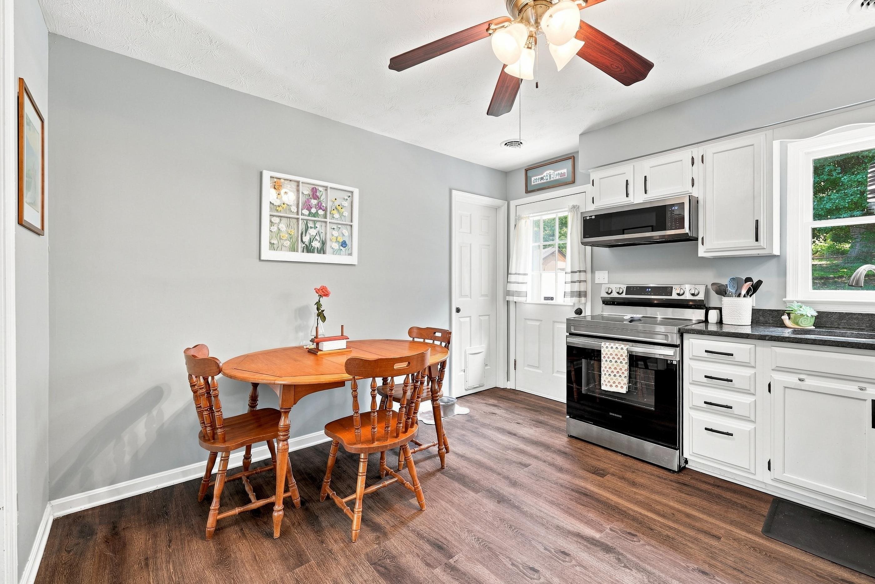 110 LAMBERT ST, STAUNTON, Virginia 24401, 3 Bedrooms Bedrooms, ,1 BathroomBathrooms,Residential,110 LAMBERT ST,680513 MLS # 680513 110 LAMBERT ST, STAUNTON, Virginia 24401, 3 Bedrooms Bedrooms, ,1 BathroomBathrooms,Residential,110 LAMBERT ST,680513 MLS # 680513