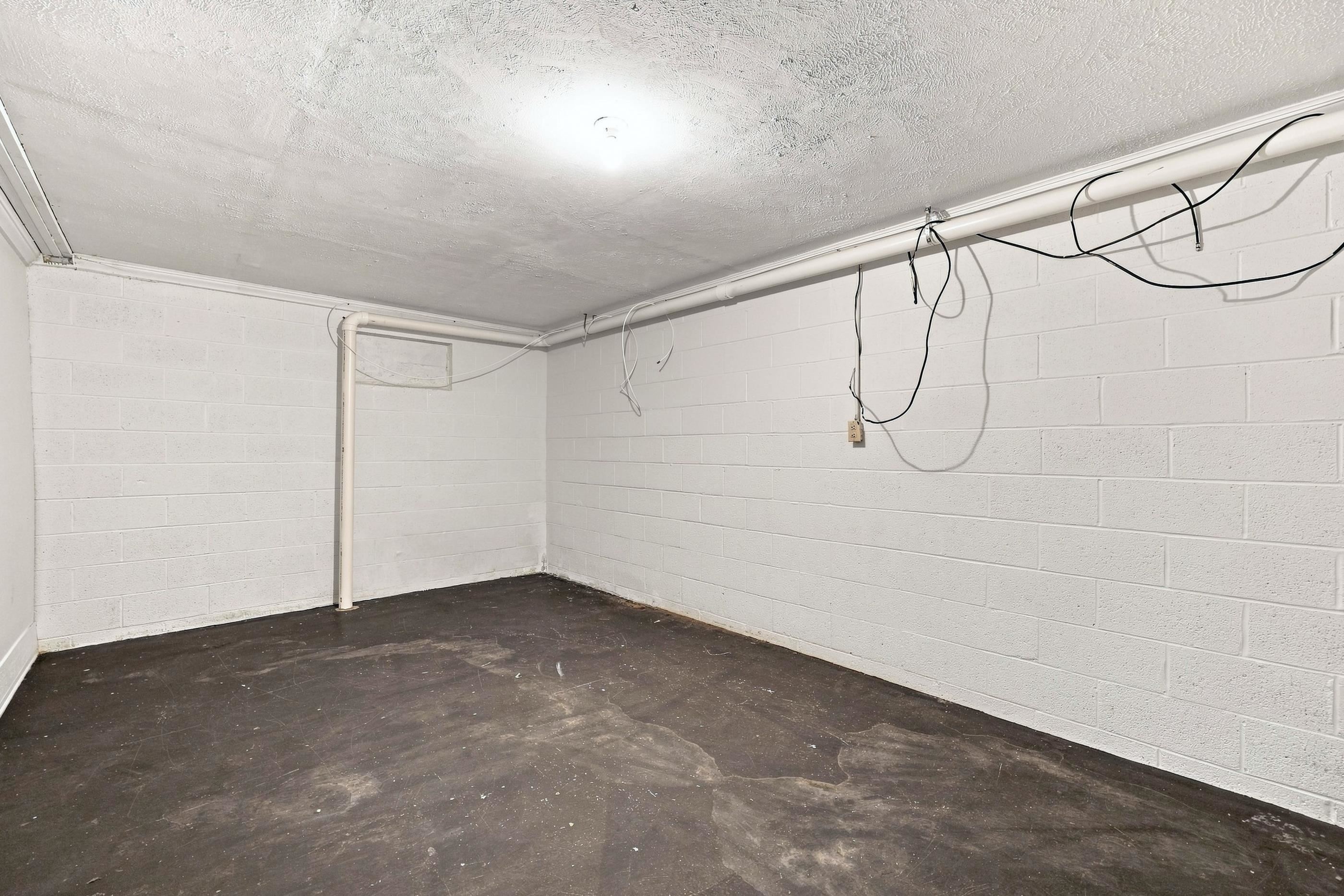 110 LAMBERT ST, STAUNTON, Virginia 24401, 3 Bedrooms Bedrooms, ,1 BathroomBathrooms,Residential,110 LAMBERT ST,680513 MLS # 680513 110 LAMBERT ST, STAUNTON, Virginia 24401, 3 Bedrooms Bedrooms, ,1 BathroomBathrooms,Residential,110 LAMBERT ST,680513 MLS # 680513
