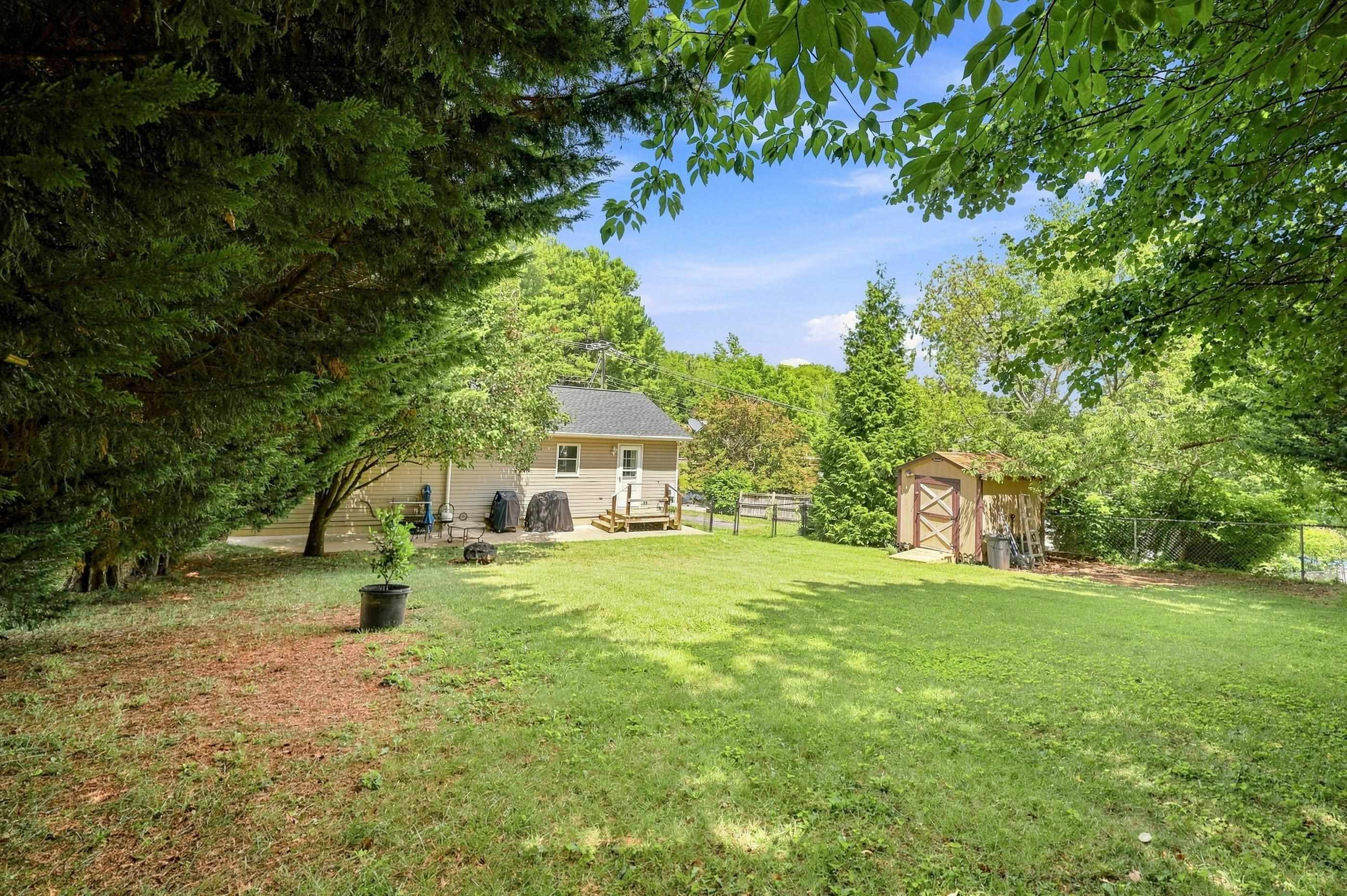 110 LAMBERT ST, STAUNTON, Virginia 24401, 3 Bedrooms Bedrooms, ,1 BathroomBathrooms,Residential,110 LAMBERT ST,680513 MLS # 680513 110 LAMBERT ST, STAUNTON, Virginia 24401, 3 Bedrooms Bedrooms, ,1 BathroomBathrooms,Residential,110 LAMBERT ST,680513 MLS # 680513