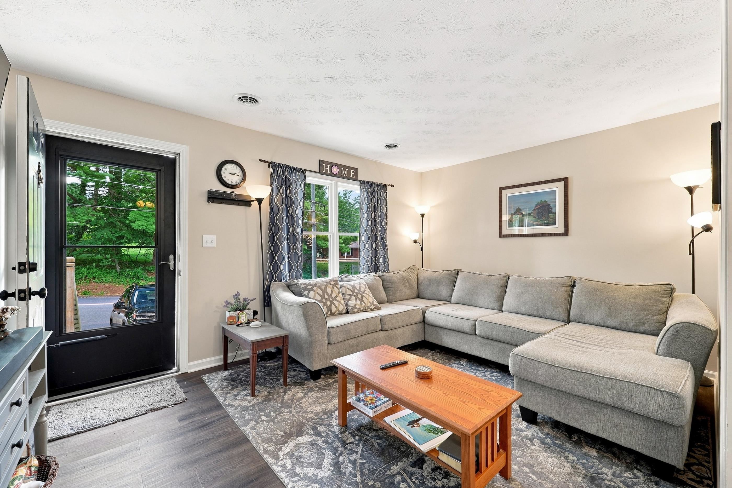 110 LAMBERT ST, STAUNTON, Virginia 24401, 3 Bedrooms Bedrooms, ,1 BathroomBathrooms,Residential,110 LAMBERT ST,680513 MLS # 680513 110 LAMBERT ST, STAUNTON, Virginia 24401, 3 Bedrooms Bedrooms, ,1 BathroomBathrooms,Residential,110 LAMBERT ST,680513 MLS # 680513