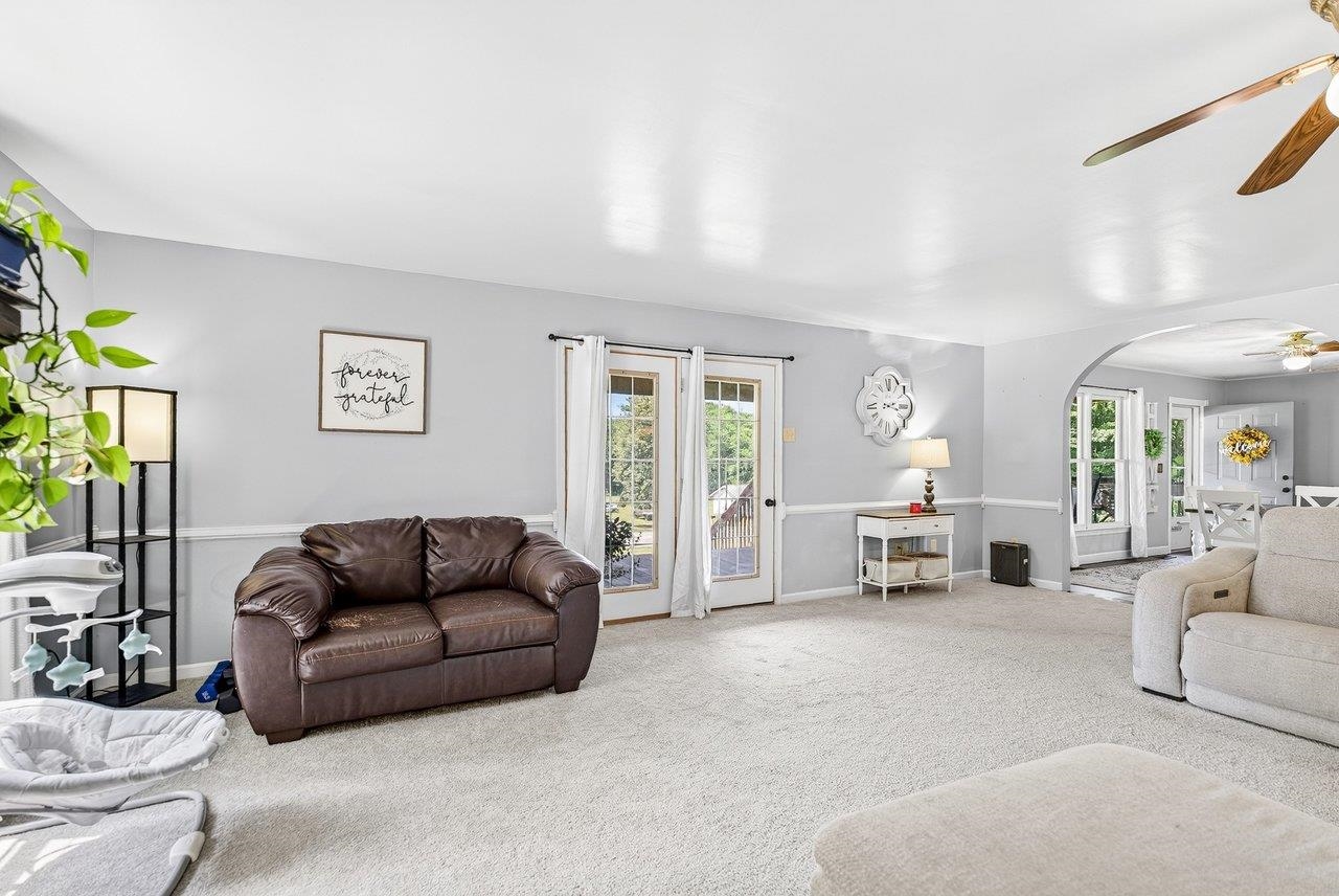 4695 EAST SIDE HWY, GROTTOES, Virginia 24441, 3 Bedrooms Bedrooms, ,2 BathroomsBathrooms,Residential,4695 EAST SIDE HWY,679144 MLS # 679144 4695 EAST SIDE HWY, GROTTOES, Virginia 24441, 3 Bedrooms Bedrooms, ,2 BathroomsBathrooms,Residential,4695 EAST SIDE HWY,679144 MLS # 679144
