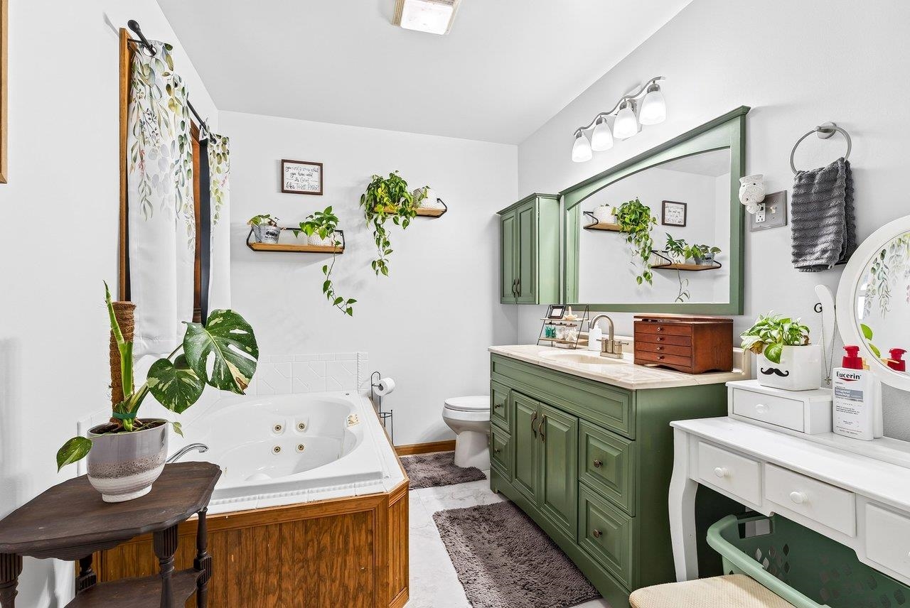 4695 EAST SIDE HWY, GROTTOES, Virginia 24441, 3 Bedrooms Bedrooms, ,2 BathroomsBathrooms,Residential,4695 EAST SIDE HWY,679144 MLS # 679144 4695 EAST SIDE HWY, GROTTOES, Virginia 24441, 3 Bedrooms Bedrooms, ,2 BathroomsBathrooms,Residential,4695 EAST SIDE HWY,679144 MLS # 679144