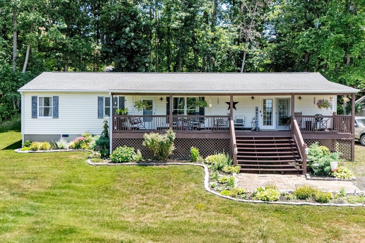 4695 EAST SIDE HWY, GROTTOES, Virginia 24441, 3 Bedrooms Bedrooms, ,2 BathroomsBathrooms,Residential,4695 EAST SIDE HWY,679144 MLS # 679144 4695 EAST SIDE HWY, GROTTOES, Virginia 24441, 3 Bedrooms Bedrooms, ,2 BathroomsBathrooms,Residential,4695 EAST SIDE HWY,679144 MLS # 679144