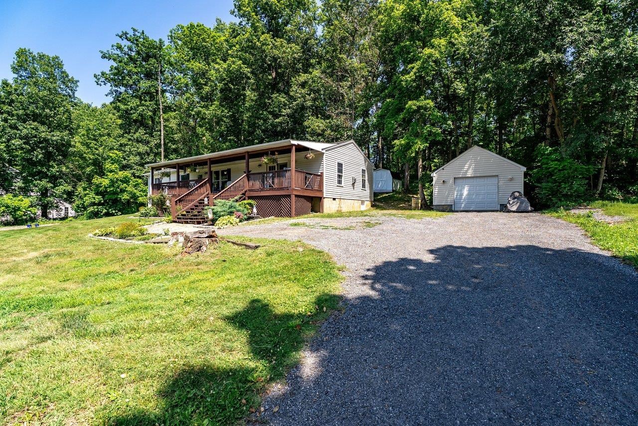 4695 EAST SIDE HWY, GROTTOES, Virginia 24441, 3 Bedrooms Bedrooms, ,2 BathroomsBathrooms,Residential,4695 EAST SIDE HWY,679144 MLS # 679144 4695 EAST SIDE HWY, GROTTOES, Virginia 24441, 3 Bedrooms Bedrooms, ,2 BathroomsBathrooms,Residential,4695 EAST SIDE HWY,679144 MLS # 679144