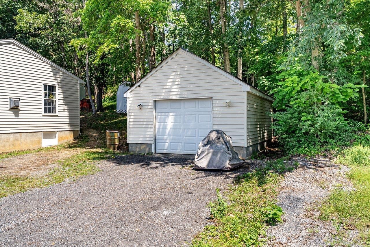 4695 EAST SIDE HWY, GROTTOES, Virginia 24441, 3 Bedrooms Bedrooms, ,2 BathroomsBathrooms,Residential,4695 EAST SIDE HWY,679144 MLS # 679144 4695 EAST SIDE HWY, GROTTOES, Virginia 24441, 3 Bedrooms Bedrooms, ,2 BathroomsBathrooms,Residential,4695 EAST SIDE HWY,679144 MLS # 679144
