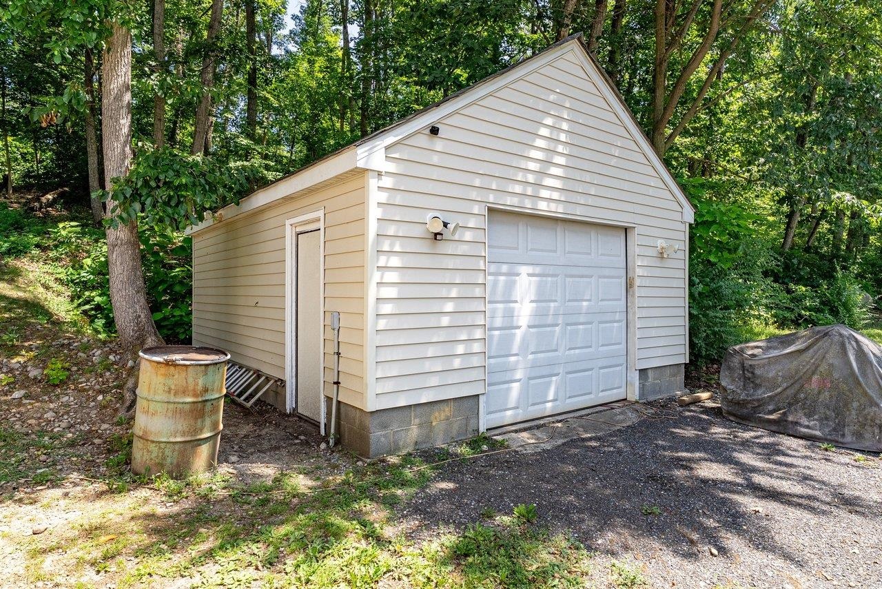 4695 EAST SIDE HWY, GROTTOES, Virginia 24441, 3 Bedrooms Bedrooms, ,2 BathroomsBathrooms,Residential,4695 EAST SIDE HWY,679144 MLS # 679144 4695 EAST SIDE HWY, GROTTOES, Virginia 24441, 3 Bedrooms Bedrooms, ,2 BathroomsBathrooms,Residential,4695 EAST SIDE HWY,679144 MLS # 679144
