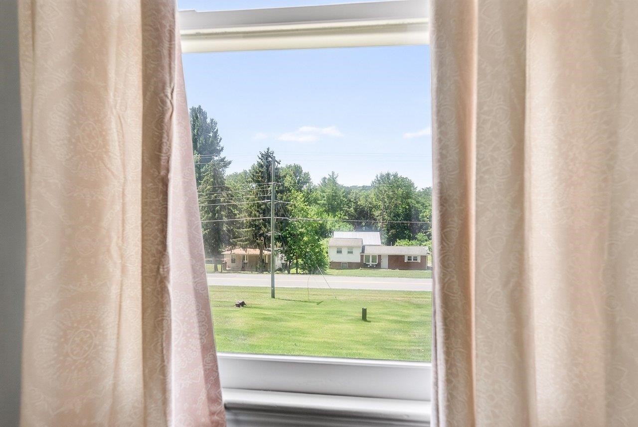 4695 EAST SIDE HWY, GROTTOES, Virginia 24441, 3 Bedrooms Bedrooms, ,2 BathroomsBathrooms,Residential,4695 EAST SIDE HWY,679144 MLS # 679144 4695 EAST SIDE HWY, GROTTOES, Virginia 24441, 3 Bedrooms Bedrooms, ,2 BathroomsBathrooms,Residential,4695 EAST SIDE HWY,679144 MLS # 679144