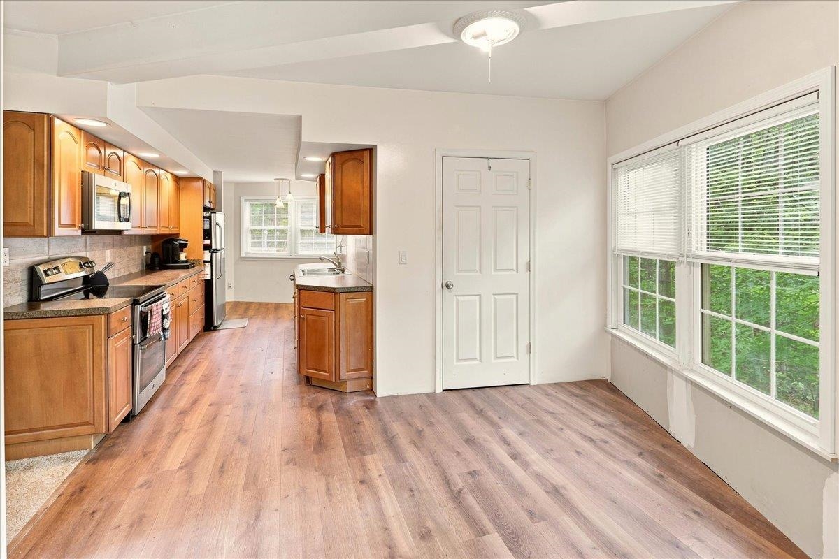 7823 SUPINLICK RIDGE RD, MOUNT JACKSON, Virginia 22842, 3 Bedrooms Bedrooms, ,2 BathroomsBathrooms,Residential,7823 SUPINLICK RIDGE RD,680520 MLS # 680520