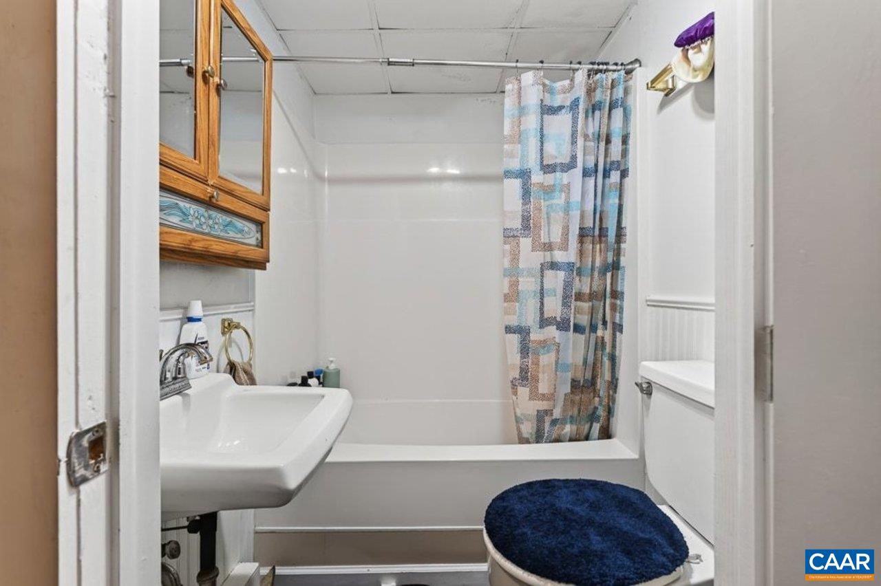 6150 W DONNAGAIL DR, PENN LAIRD, Virginia 22846, 4 Bedrooms Bedrooms, ,3 BathroomsBathrooms,Residential,Lot No. Forty Four (44) upon a plat of Donnagail S,6150 W DONNAGAIL DR,680521 MLS # 680521 6150 W DONNAGAIL DR, PENN LAIRD, Virginia 22846, 4 Bedrooms Bedrooms, ,3 BathroomsBathrooms,Residential,Lot No. Forty Four (44) upon a plat of Donnagail S,6150 W DONNAGAIL DR,680521 MLS # 680521
