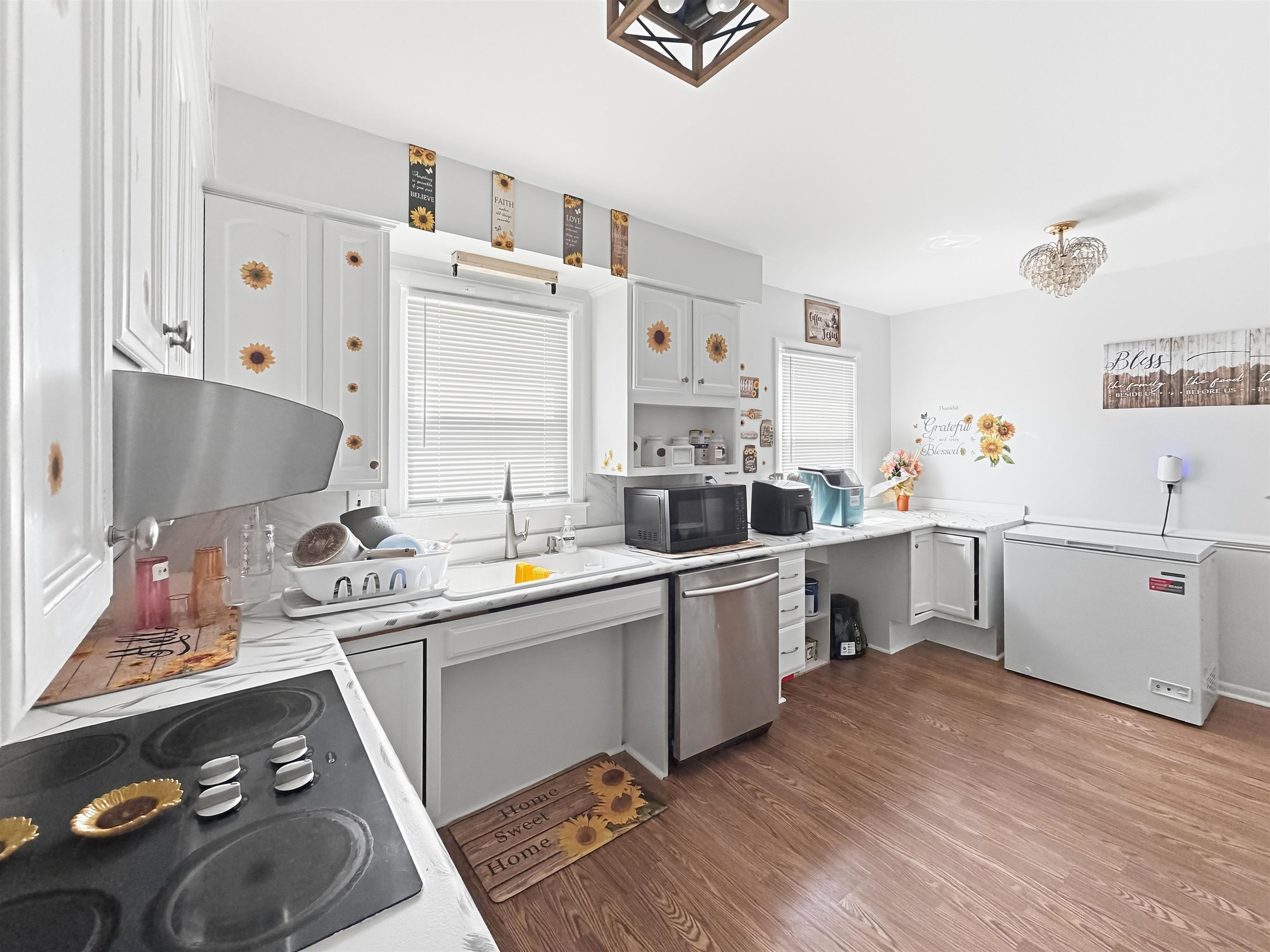 708 FLORENCE AVE, WAYNESBORO, Virginia 22980, 3 Bedrooms Bedrooms, ,2 BathroomsBathrooms,Residential,708 FLORENCE AVE,680522 MLS # 680522 708 FLORENCE AVE, WAYNESBORO, Virginia 22980, 3 Bedrooms Bedrooms, ,2 BathroomsBathrooms,Residential,708 FLORENCE AVE,680522 MLS # 680522