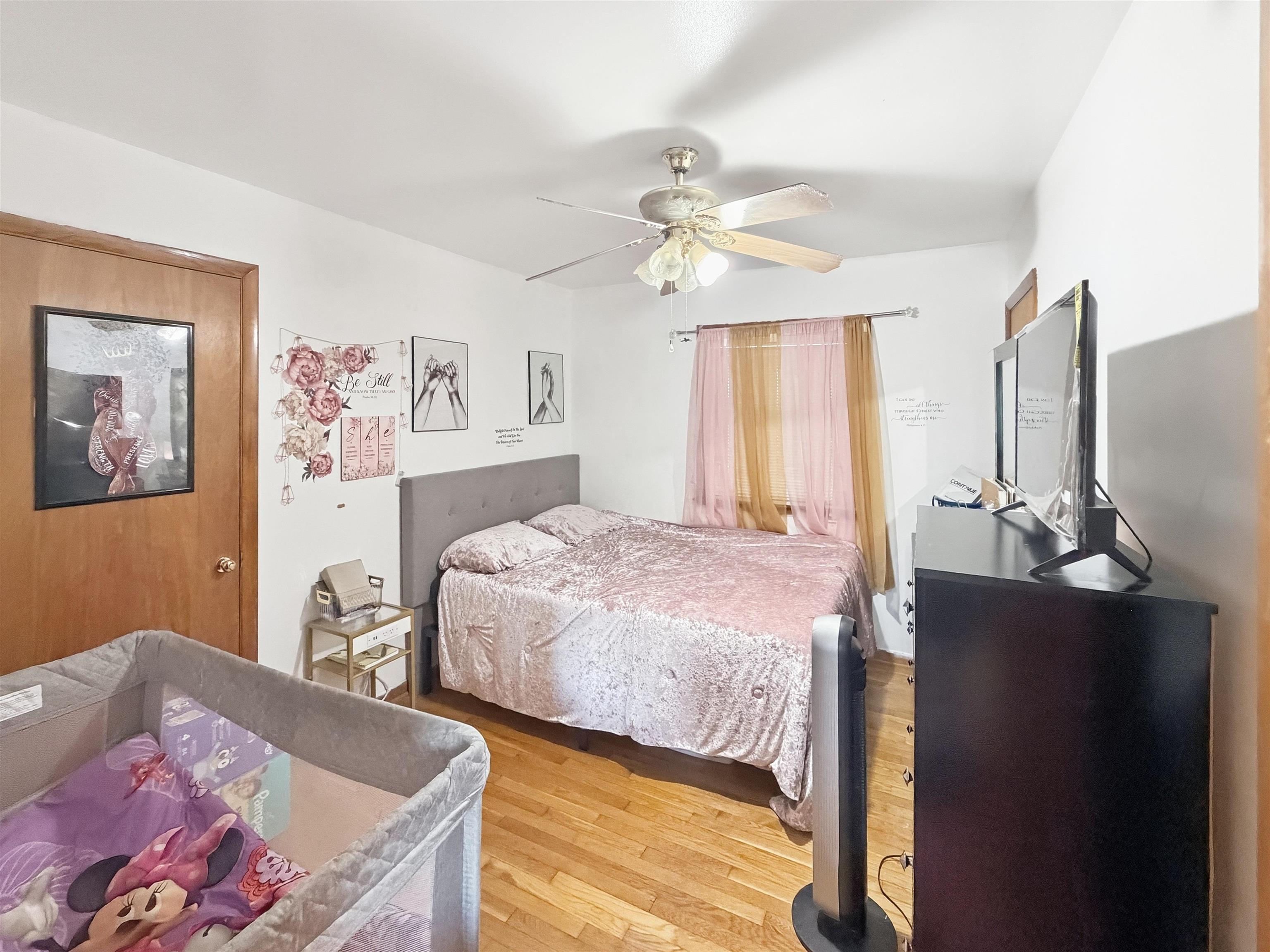 708 FLORENCE AVE, WAYNESBORO, Virginia 22980, 3 Bedrooms Bedrooms, ,2 BathroomsBathrooms,Residential,708 FLORENCE AVE,680522 MLS # 680522 708 FLORENCE AVE, WAYNESBORO, Virginia 22980, 3 Bedrooms Bedrooms, ,2 BathroomsBathrooms,Residential,708 FLORENCE AVE,680522 MLS # 680522