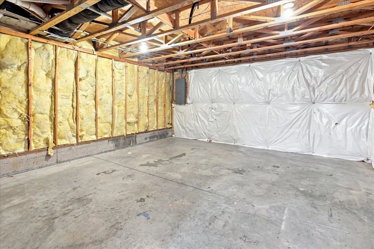 2312 KENDALL LN, HARRISONBURG, Virginia 22801, 3 Bedrooms Bedrooms, ,2 BathroomsBathrooms,Residential,2312 KENDALL LN,680524 MLS # 680524