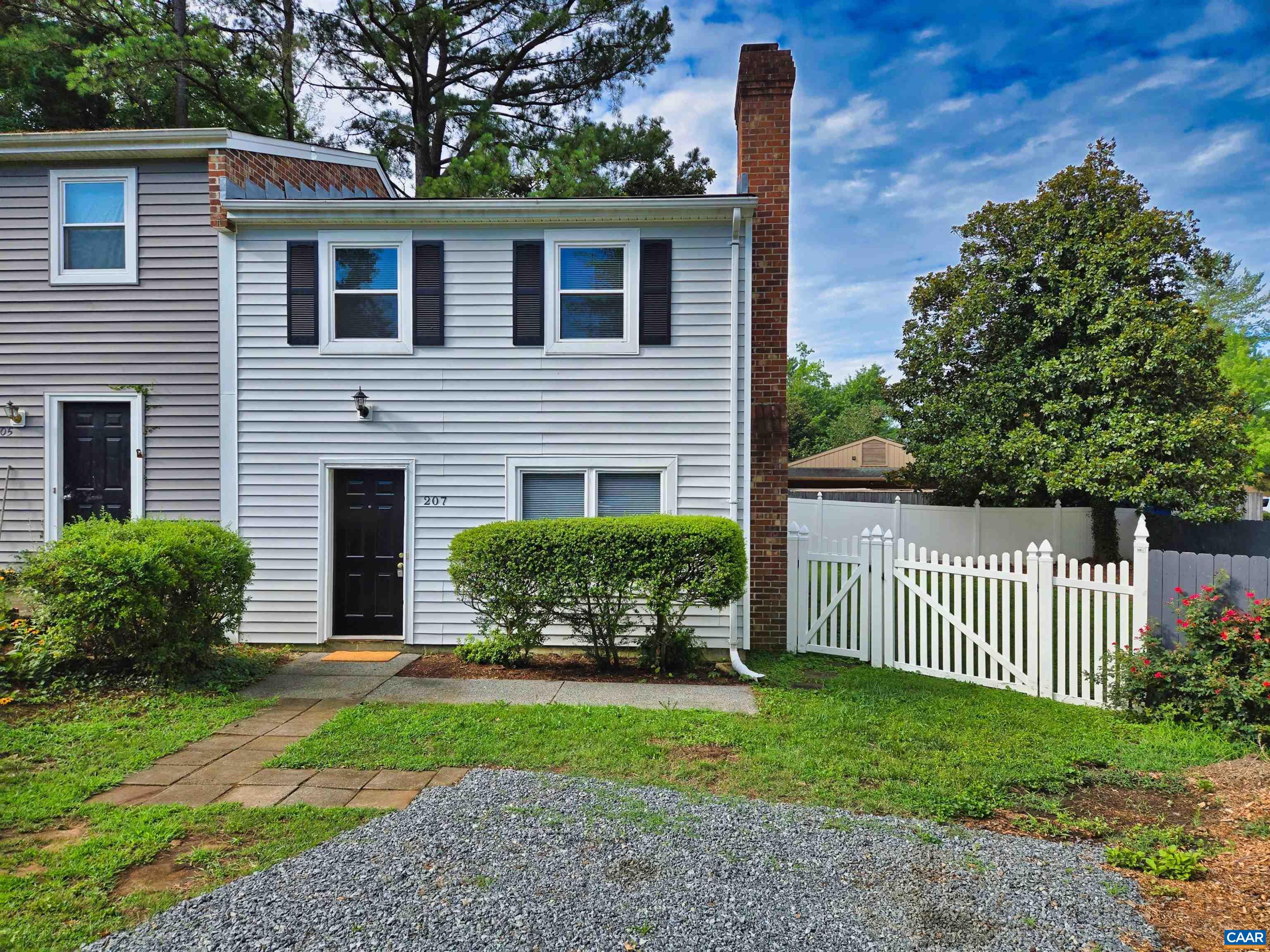 207 GREENTREE PARK, CHARLOTTESVILLE, Virginia 22901, 3 Bedrooms Bedrooms, ,1 BathroomBathrooms,Residential,207 GREENTREE PARK,680525 MLS # 680525 207 GREENTREE PARK, CHARLOTTESVILLE, Virginia 22901, 3 Bedrooms Bedrooms, ,1 BathroomBathrooms,Residential,207 GREENTREE PARK,680525 MLS # 680525