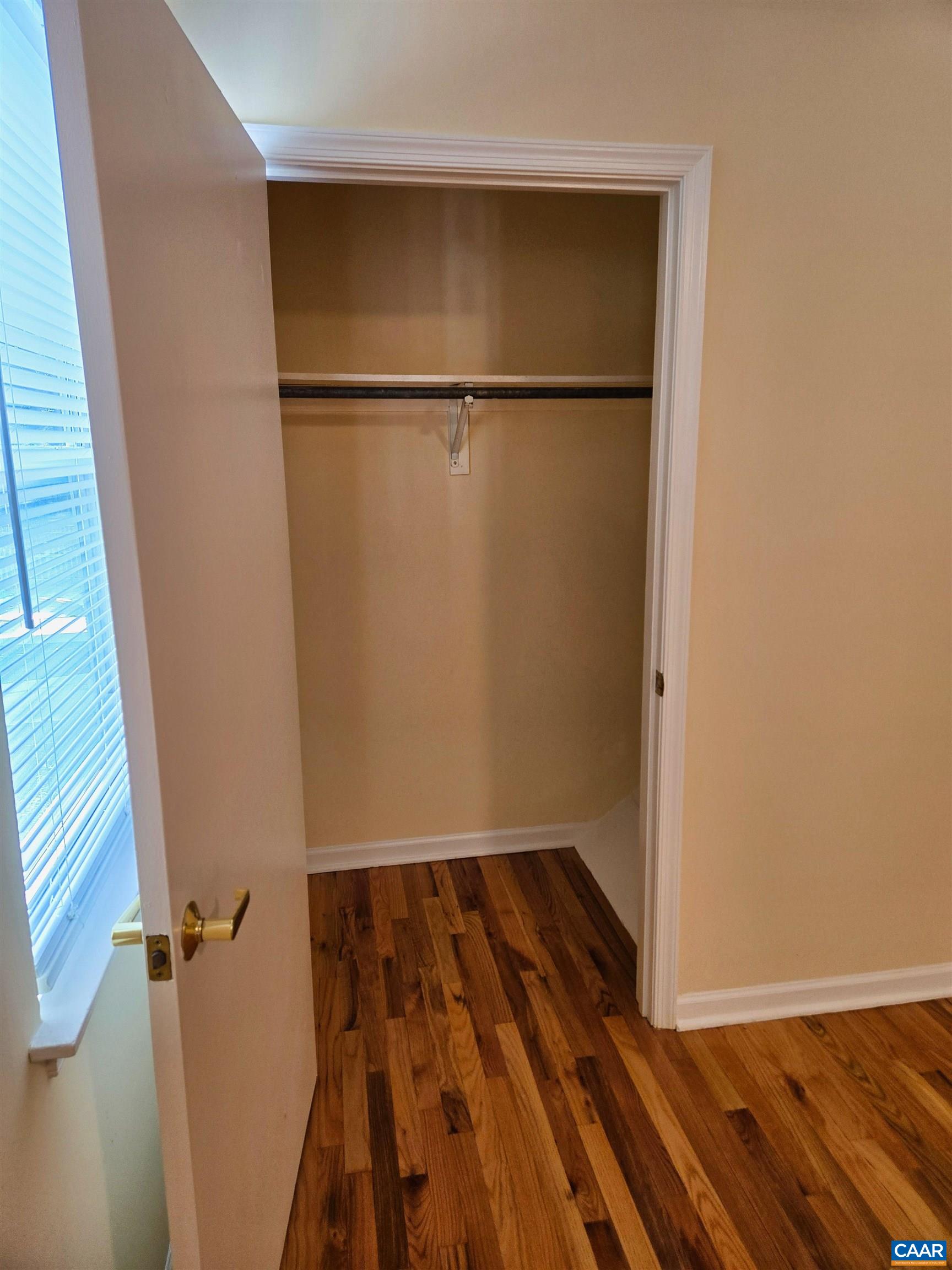207 GREENTREE PARK, CHARLOTTESVILLE, Virginia 22901, 3 Bedrooms Bedrooms, ,1 BathroomBathrooms,Residential,207 GREENTREE PARK,680525 MLS # 680525 207 GREENTREE PARK, CHARLOTTESVILLE, Virginia 22901, 3 Bedrooms Bedrooms, ,1 BathroomBathrooms,Residential,207 GREENTREE PARK,680525 MLS # 680525