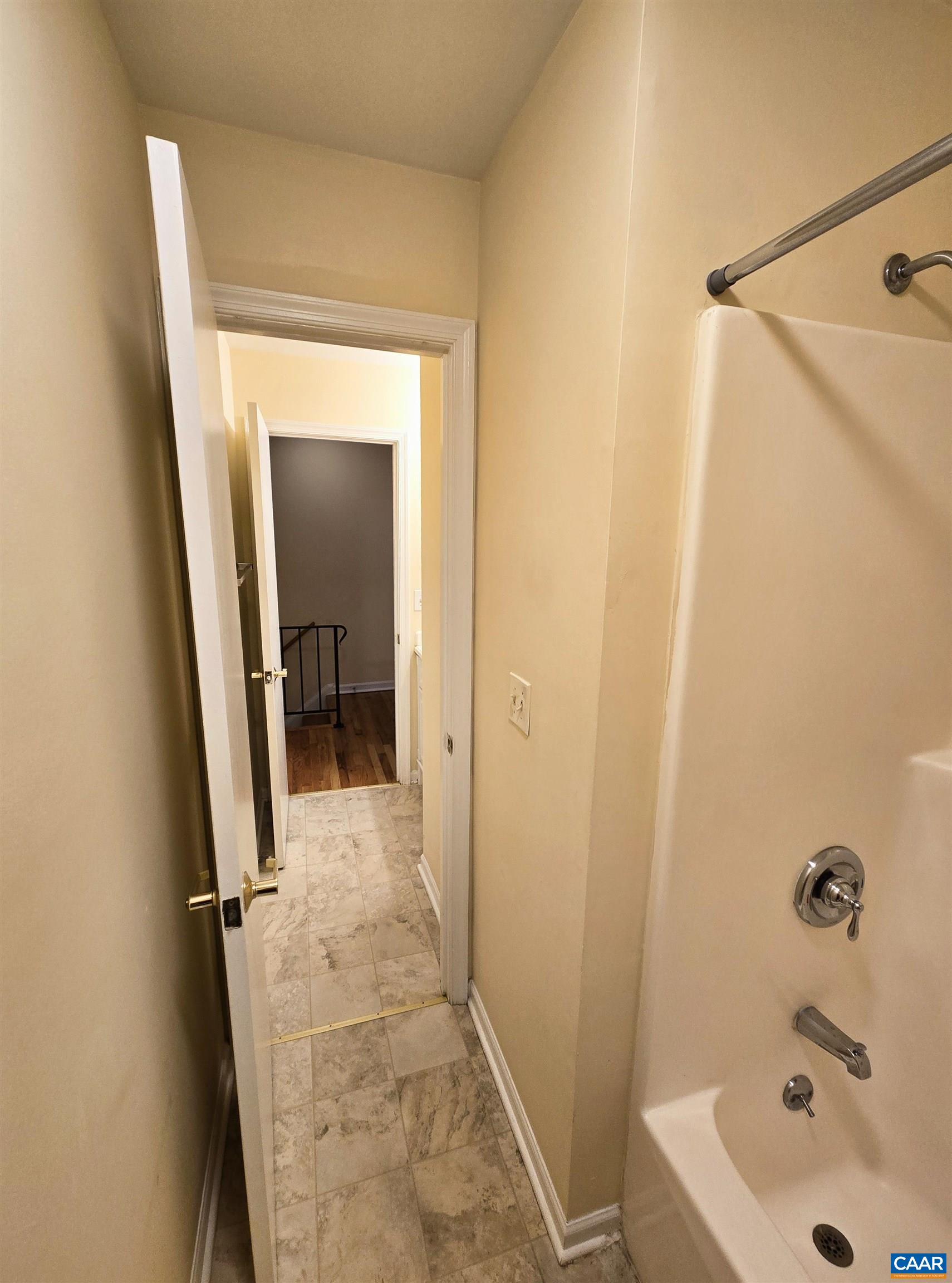 207 GREENTREE PARK, CHARLOTTESVILLE, Virginia 22901, 3 Bedrooms Bedrooms, ,1 BathroomBathrooms,Residential,207 GREENTREE PARK,680525 MLS # 680525 207 GREENTREE PARK, CHARLOTTESVILLE, Virginia 22901, 3 Bedrooms Bedrooms, ,1 BathroomBathrooms,Residential,207 GREENTREE PARK,680525 MLS # 680525