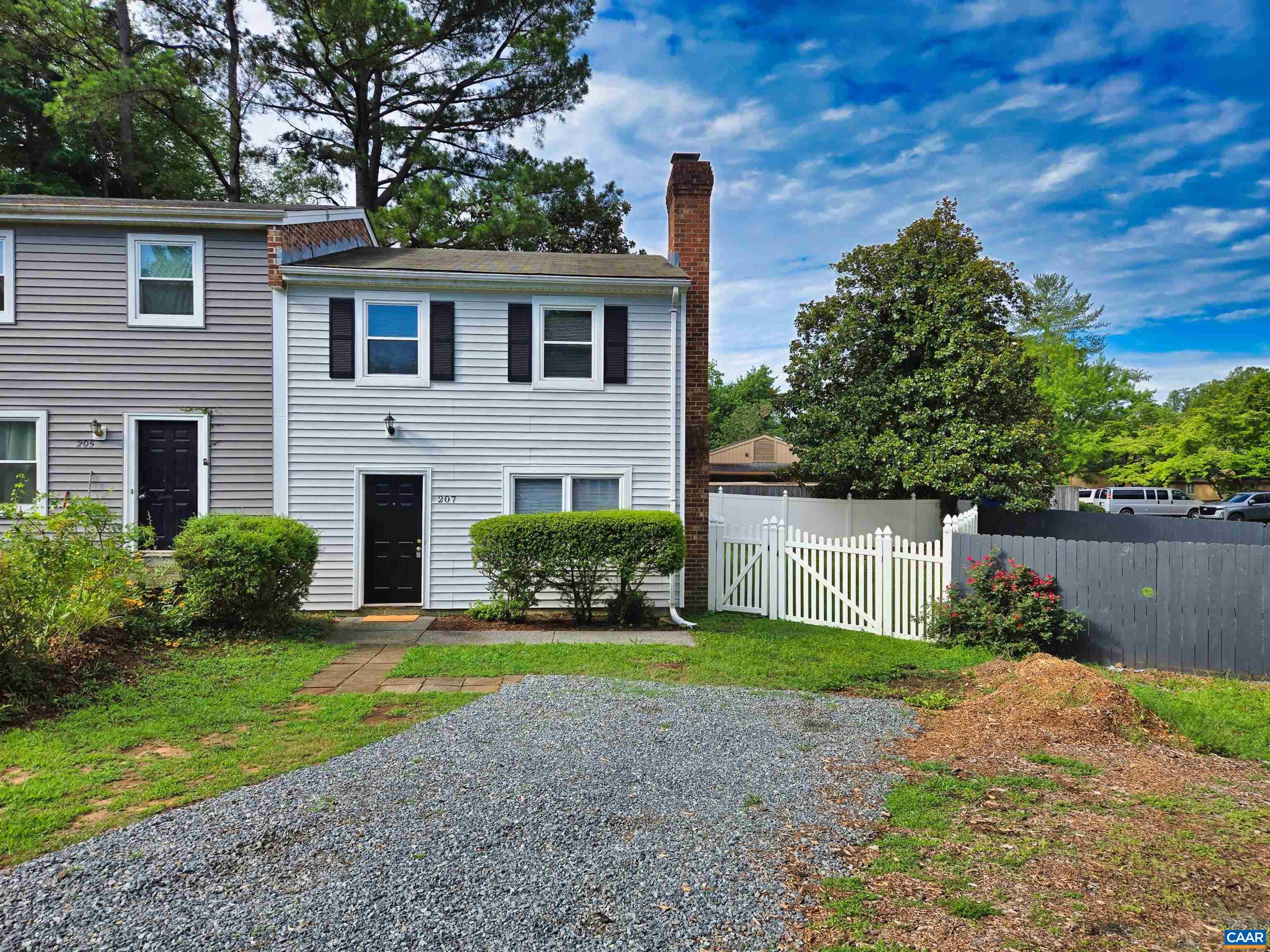 207 GREENTREE PARK, CHARLOTTESVILLE, Virginia 22901, 3 Bedrooms Bedrooms, ,1 BathroomBathrooms,Residential,207 GREENTREE PARK,680525 MLS # 680525 207 GREENTREE PARK, CHARLOTTESVILLE, Virginia 22901, 3 Bedrooms Bedrooms, ,1 BathroomBathrooms,Residential,207 GREENTREE PARK,680525 MLS # 680525