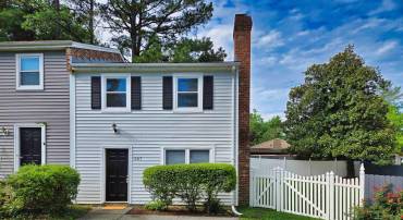 207 GREENTREE PARK, CHARLOTTESVILLE, Virginia 22901, 3 Bedrooms Bedrooms, ,1 BathroomBathrooms,Residential,207 GREENTREE PARK,680525 MLS # 680525