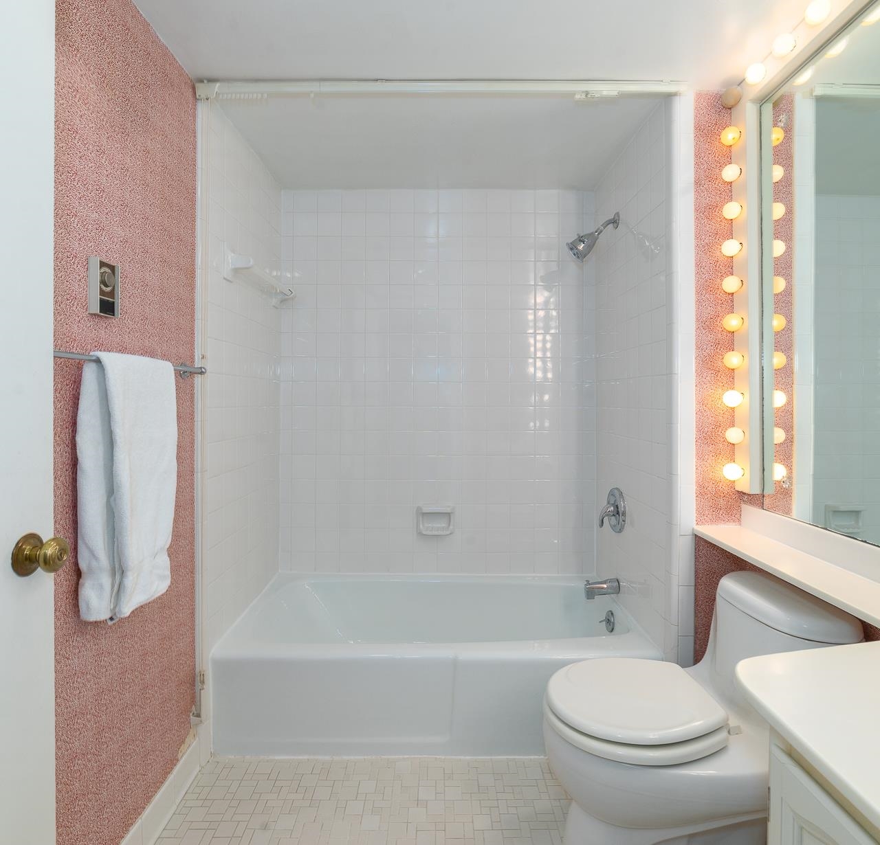62 DEEPWOOD LN, HOT SPRINGS, Virginia 24445, 3 Bedrooms Bedrooms, ,3 BathroomsBathrooms,Residential,62 DEEPWOOD LN,680528 MLS # 680528 62 DEEPWOOD LN, HOT SPRINGS, Virginia 24445, 3 Bedrooms Bedrooms, ,3 BathroomsBathrooms,Residential,62 DEEPWOOD LN,680528 MLS # 680528