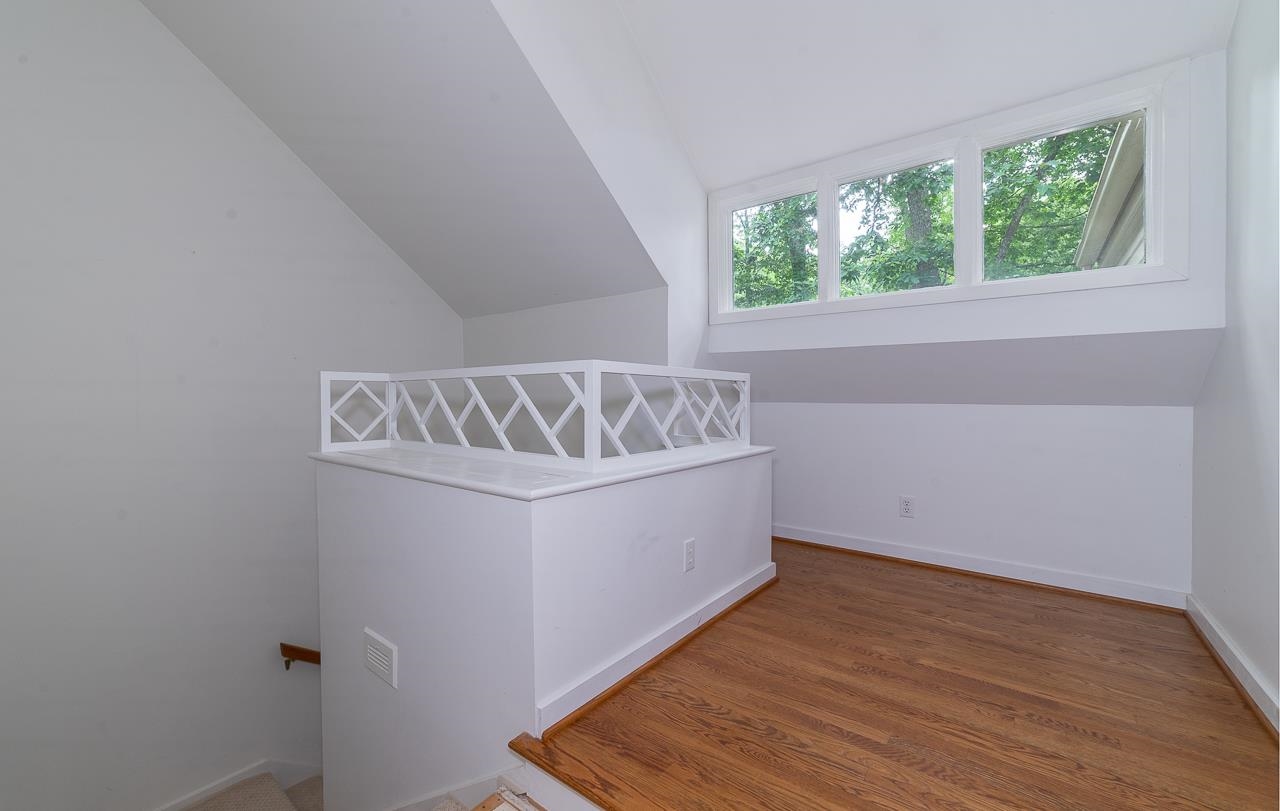 62 DEEPWOOD LN, HOT SPRINGS, Virginia 24445, 3 Bedrooms Bedrooms, ,3 BathroomsBathrooms,Residential,62 DEEPWOOD LN,680528 MLS # 680528 62 DEEPWOOD LN, HOT SPRINGS, Virginia 24445, 3 Bedrooms Bedrooms, ,3 BathroomsBathrooms,Residential,62 DEEPWOOD LN,680528 MLS # 680528