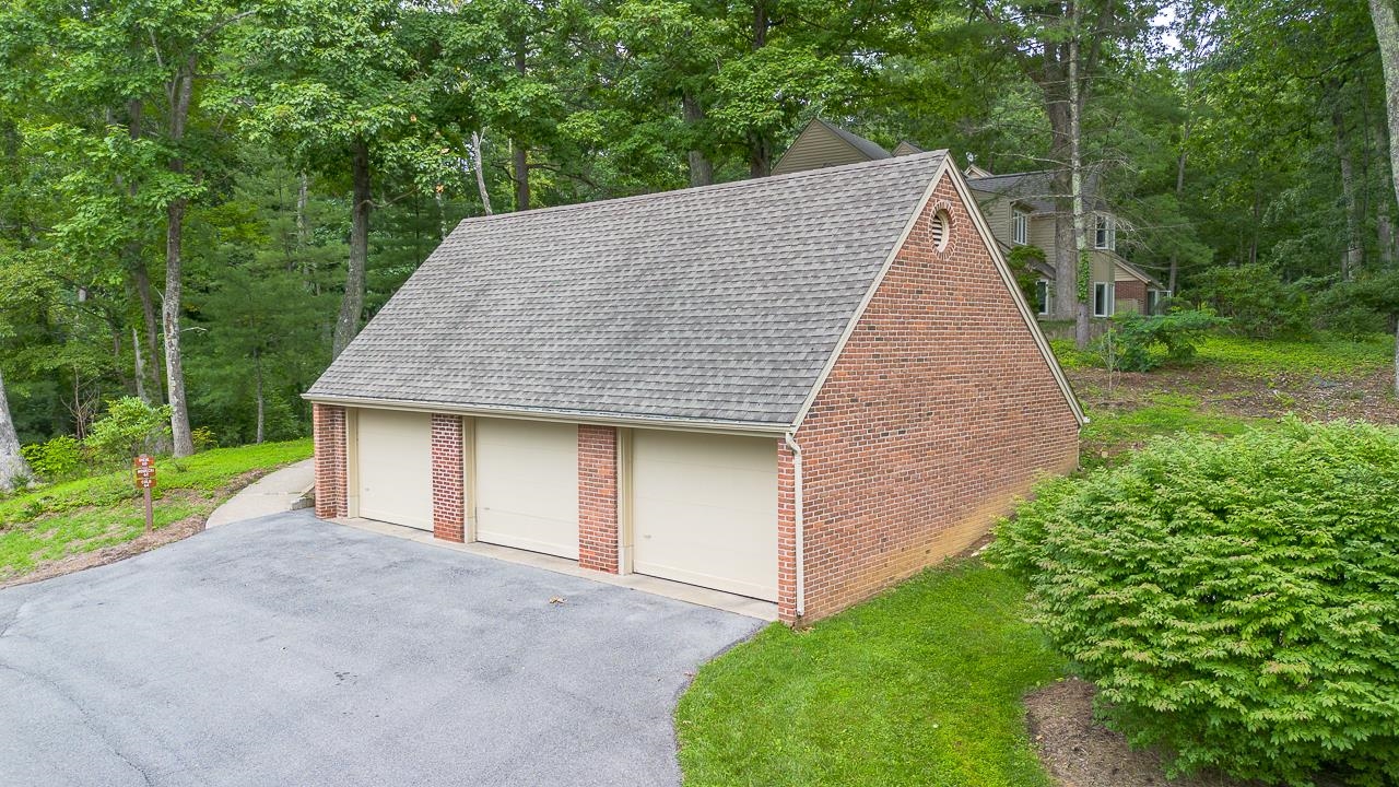 62 DEEPWOOD LN, HOT SPRINGS, Virginia 24445, 3 Bedrooms Bedrooms, ,3 BathroomsBathrooms,Residential,62 DEEPWOOD LN,680528 MLS # 680528 62 DEEPWOOD LN, HOT SPRINGS, Virginia 24445, 3 Bedrooms Bedrooms, ,3 BathroomsBathrooms,Residential,62 DEEPWOOD LN,680528 MLS # 680528