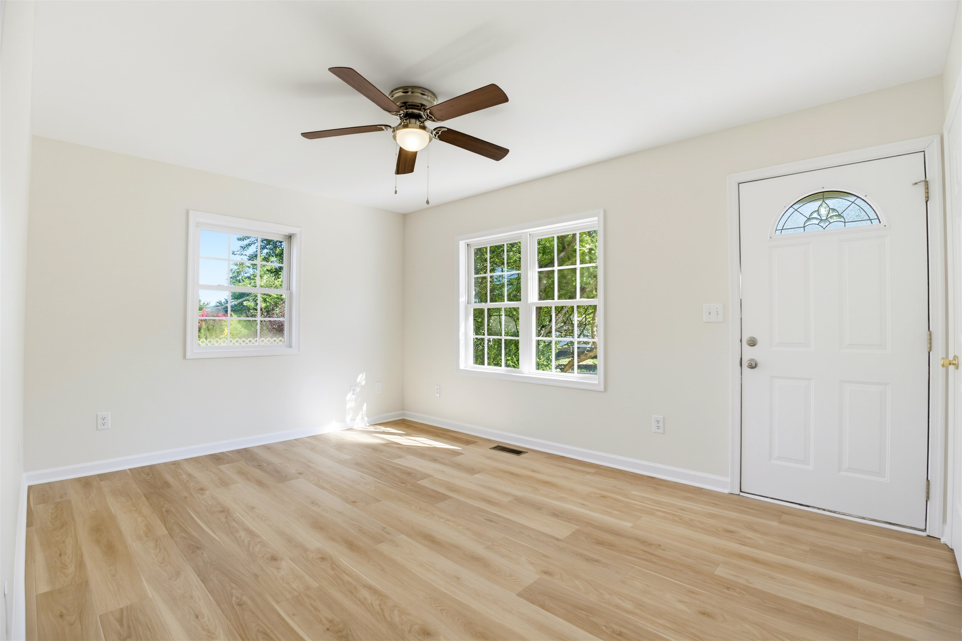 209 DEPOT ST, GORDONSVILLE, Virginia 22942, 3 Bedrooms Bedrooms, ,2 BathroomsBathrooms,Residential,209 DEPOT ST,680530 MLS # 680530