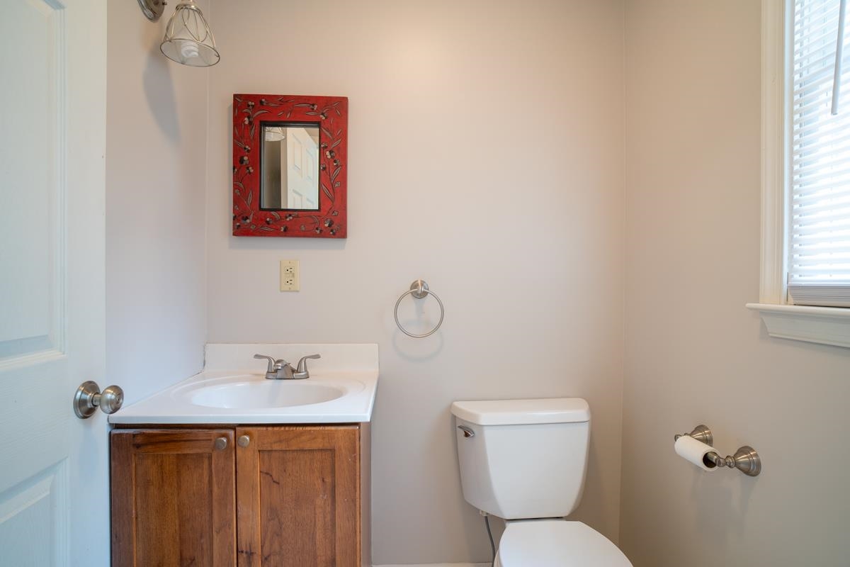 41 RIDGETOP DR, WEYERS CAVE, Virginia 24486, 4 Bedrooms Bedrooms, ,3 BathroomsBathrooms,Residential,41 RIDGETOP DR,680531 MLS # 680531 41 RIDGETOP DR, WEYERS CAVE, Virginia 24486, 4 Bedrooms Bedrooms, ,3 BathroomsBathrooms,Residential,41 RIDGETOP DR,680531 MLS # 680531