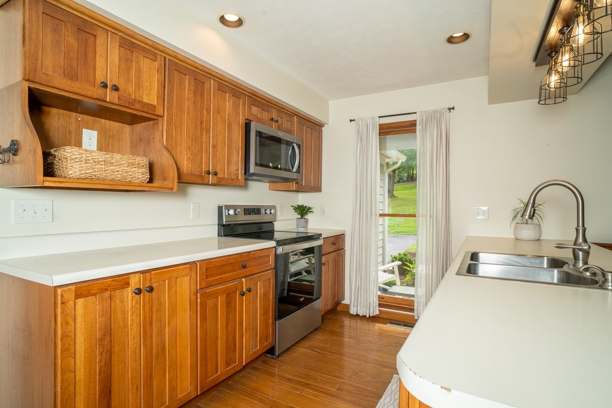 41 RIDGETOP DR, WEYERS CAVE, Virginia 24486, 4 Bedrooms Bedrooms, ,3 BathroomsBathrooms,Residential,41 RIDGETOP DR,680531 MLS # 680531 41 RIDGETOP DR, WEYERS CAVE, Virginia 24486, 4 Bedrooms Bedrooms, ,3 BathroomsBathrooms,Residential,41 RIDGETOP DR,680531 MLS # 680531