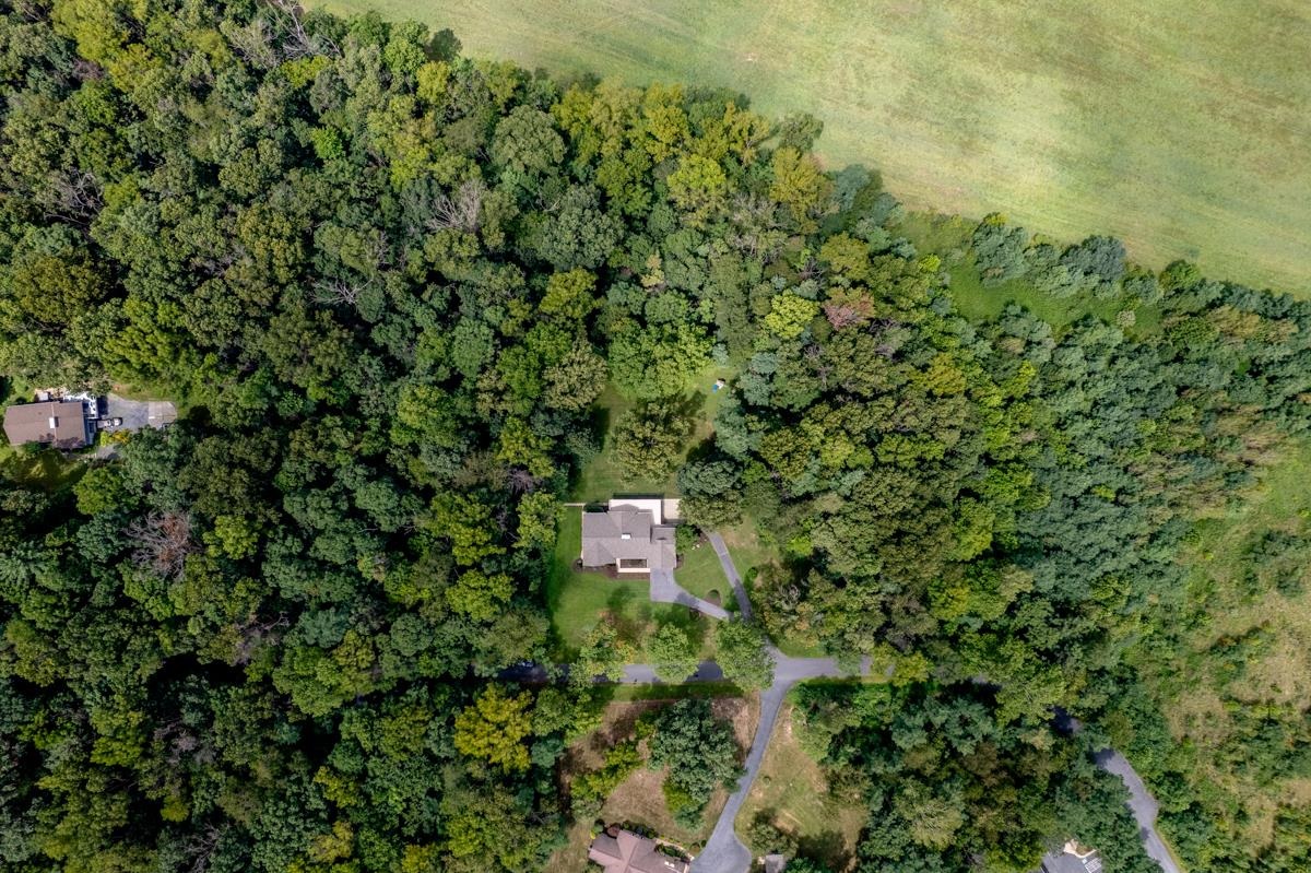 41 RIDGETOP DR, WEYERS CAVE, Virginia 24486, 4 Bedrooms Bedrooms, ,3 BathroomsBathrooms,Residential,41 RIDGETOP DR,680531 MLS # 680531 41 RIDGETOP DR, WEYERS CAVE, Virginia 24486, 4 Bedrooms Bedrooms, ,3 BathroomsBathrooms,Residential,41 RIDGETOP DR,680531 MLS # 680531
