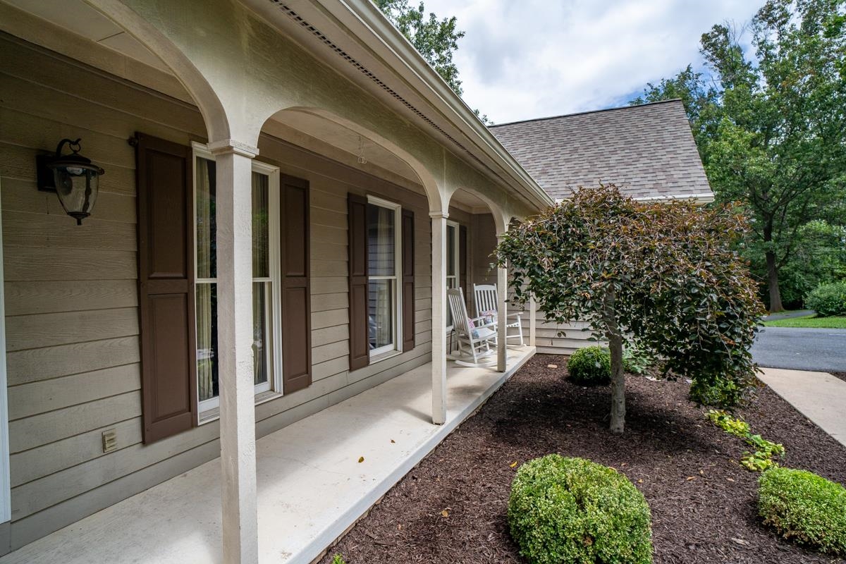 41 RIDGETOP DR, WEYERS CAVE, Virginia 24486, 4 Bedrooms Bedrooms, ,3 BathroomsBathrooms,Residential,41 RIDGETOP DR,680531 MLS # 680531 41 RIDGETOP DR, WEYERS CAVE, Virginia 24486, 4 Bedrooms Bedrooms, ,3 BathroomsBathrooms,Residential,41 RIDGETOP DR,680531 MLS # 680531