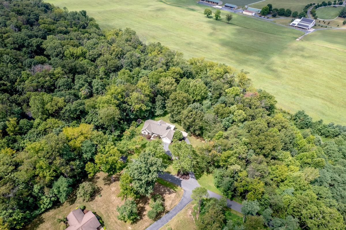 41 RIDGETOP DR, WEYERS CAVE, Virginia 24486, 4 Bedrooms Bedrooms, ,3 BathroomsBathrooms,Residential,41 RIDGETOP DR,680531 MLS # 680531 41 RIDGETOP DR, WEYERS CAVE, Virginia 24486, 4 Bedrooms Bedrooms, ,3 BathroomsBathrooms,Residential,41 RIDGETOP DR,680531 MLS # 680531