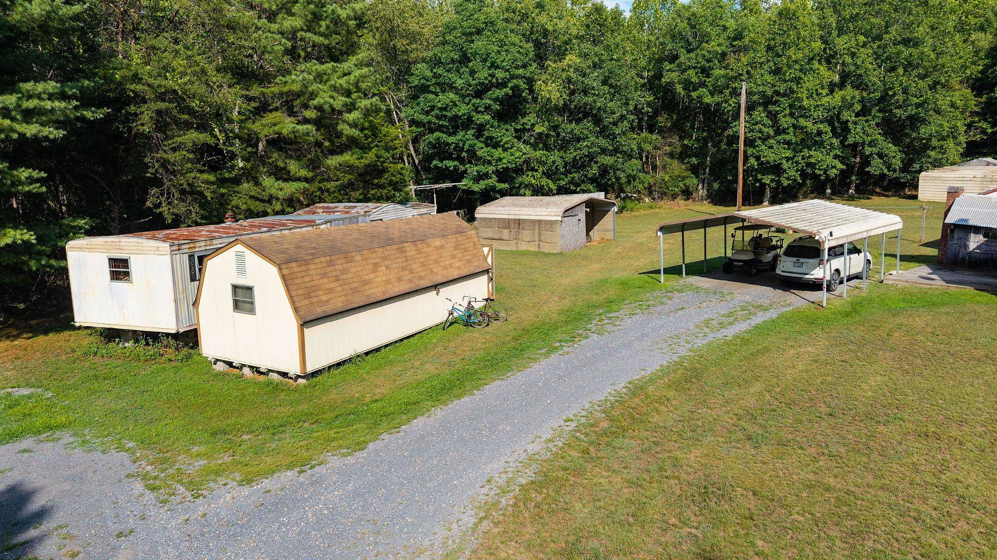 48 FAUVER MINE LN, RAPHINE, Virginia 24472, 2 Bedrooms Bedrooms, ,2 BathroomsBathrooms,Residential,48 FAUVER MINE LN,680532 MLS # 680532