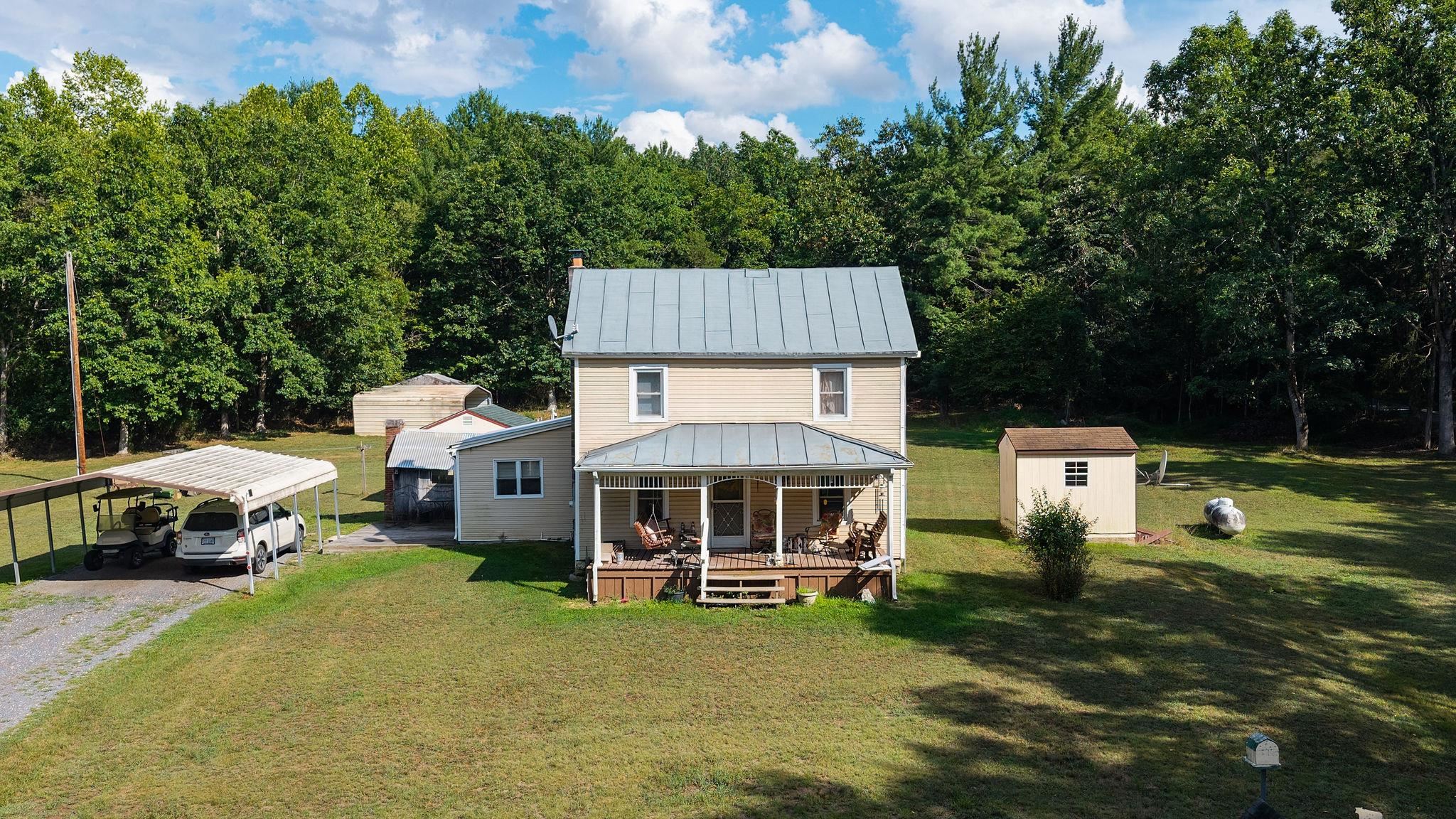 48 FAUVER MINE LN, RAPHINE, Virginia 24472, 2 Bedrooms Bedrooms, ,2 BathroomsBathrooms,Residential,48 FAUVER MINE LN,680532 MLS # 680532
